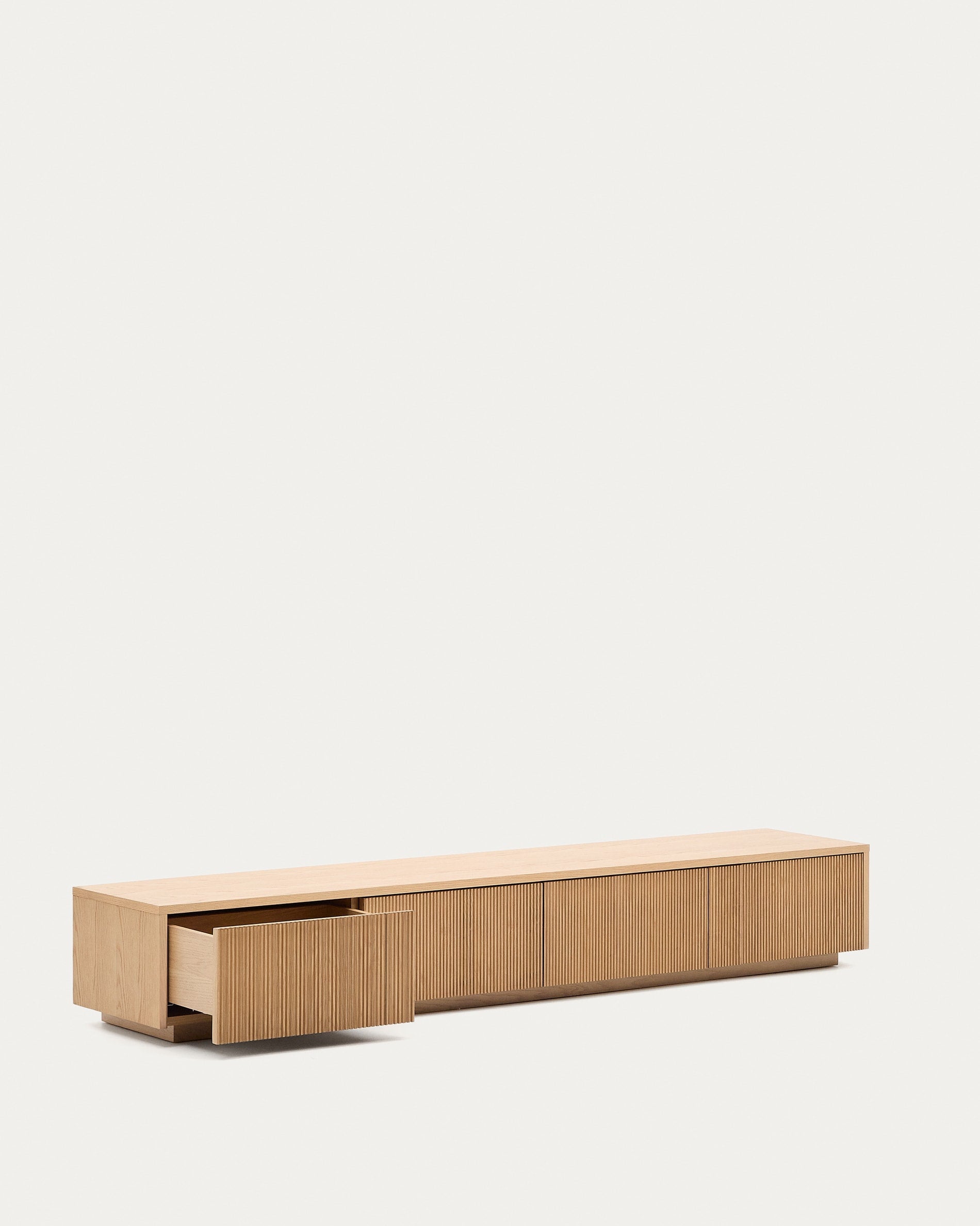 Das TV-Möbel Helvine von Kave Home, 200x40 cm, mit 4 Schubladen, FSC-zertifiziert, vereint Stil und Nachhaltigkeit.