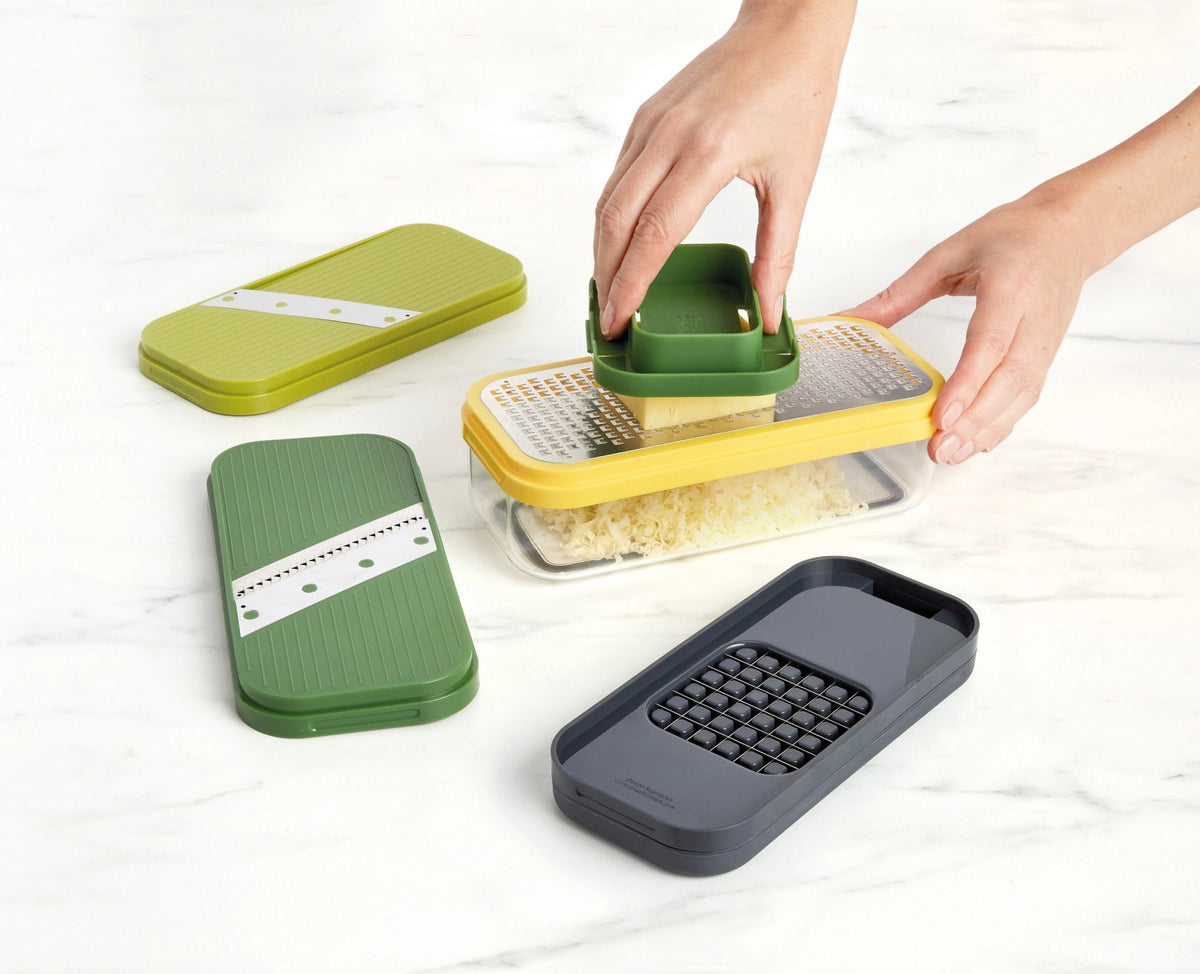 Multi-Prep Kompakt 4tlg. Vorbereitungsset multicolor in Mehrfarbig präsentiert im Onlineshop von KAQTU Design AG. Küchenhelfer ist von Joseph Joseph