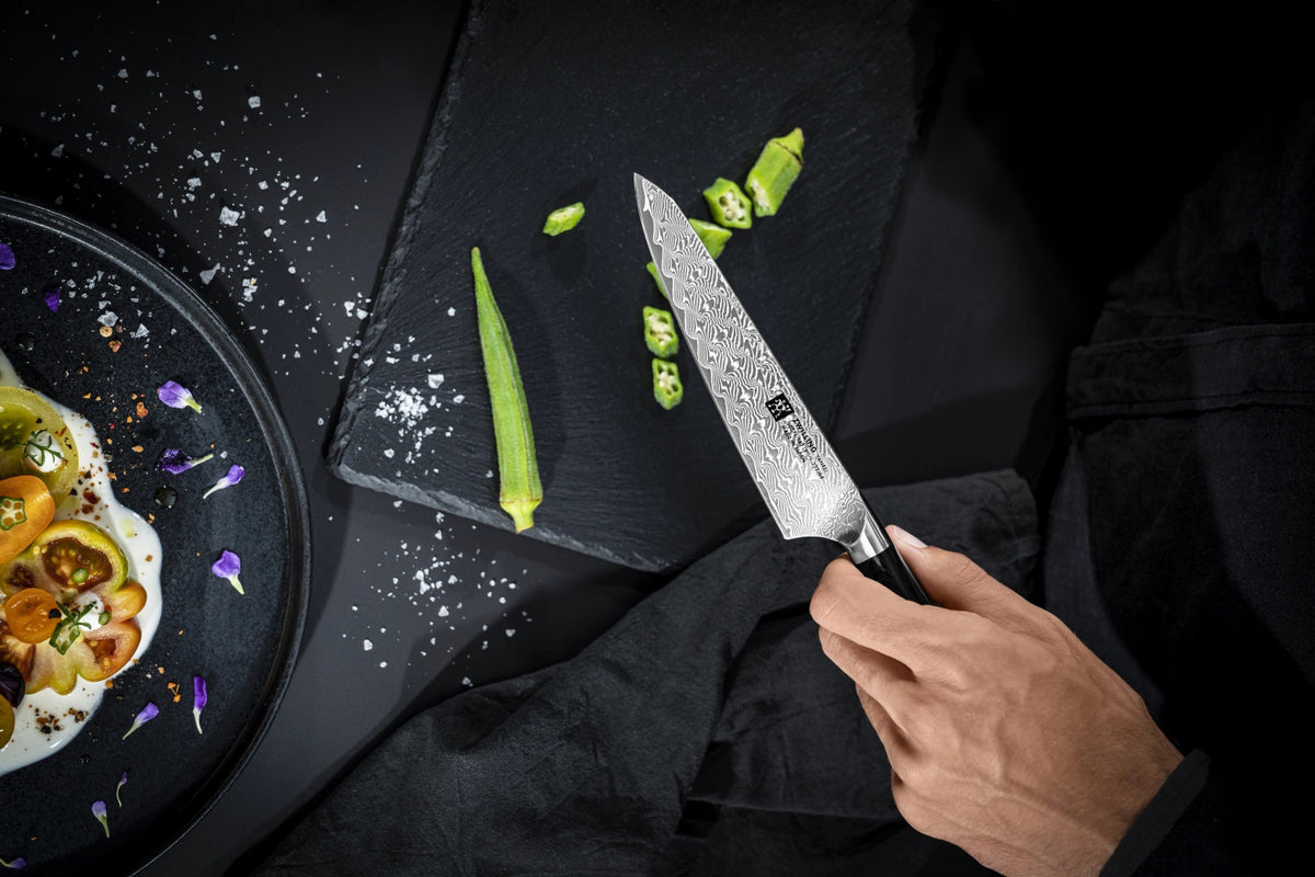 Tanrei Kochmesser 200mm in Schwarz präsentiert im Onlineshop von KAQTU Design AG. Damastmesser ist von Zwilling Kitchen