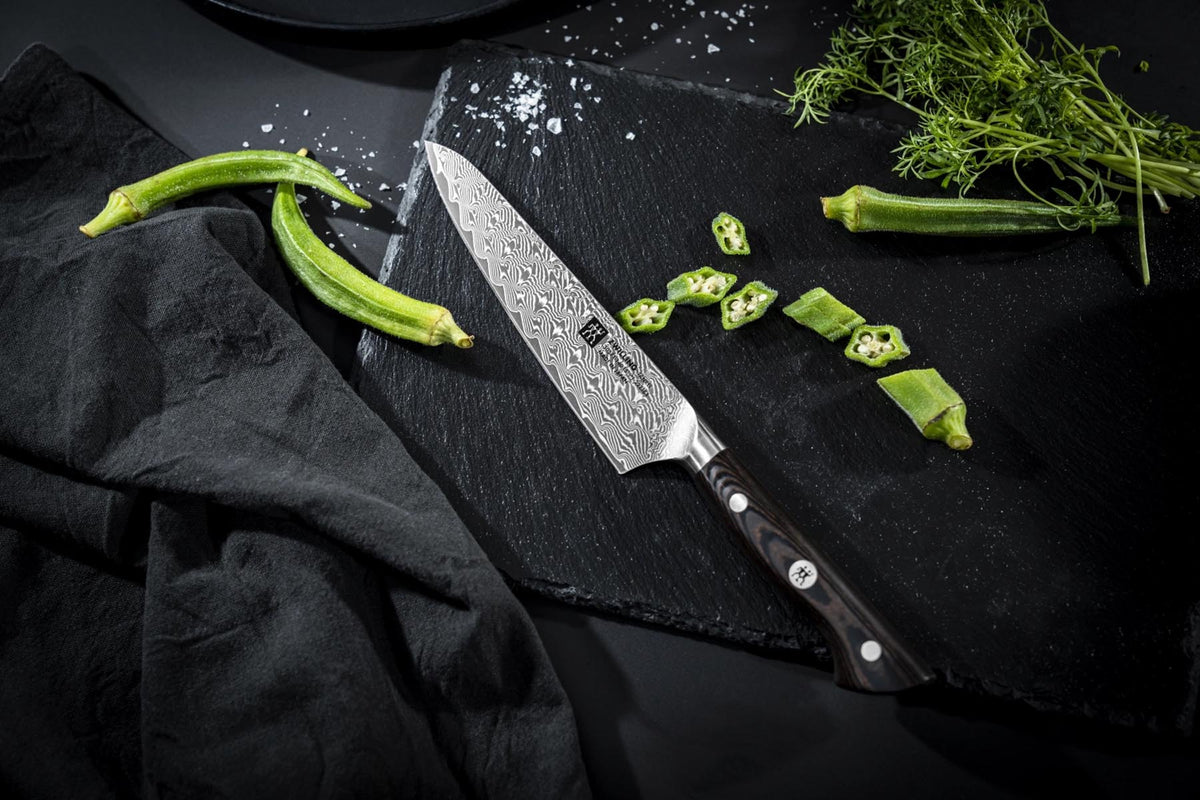 Tanrei Kochmesser 200mm in Schwarz präsentiert im Onlineshop von KAQTU Design AG. Damastmesser ist von Zwilling Kitchen