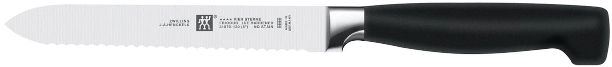 Four Star Universalmesser 130 mm in Silber präsentiert im Onlineshop von KAQTU Design AG. Küchenmesser ist von Zwilling Kitchen