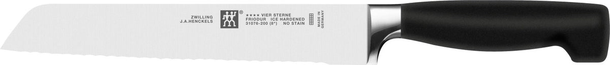 Four Star Brotmesser 200 mm in Silber präsentiert im Onlineshop von KAQTU Design AG. Küchenmesser ist von Zwilling Kitchen