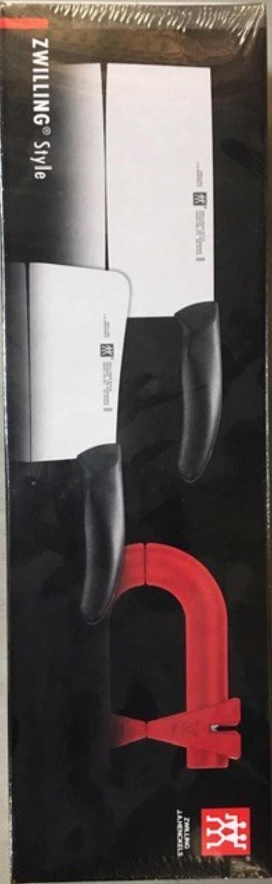3tlg. Asia Set Style m. Messerschärfer rot in Rot präsentiert im Onlineshop von KAQTU Design AG. Küchenmesser ist von Zwilling
