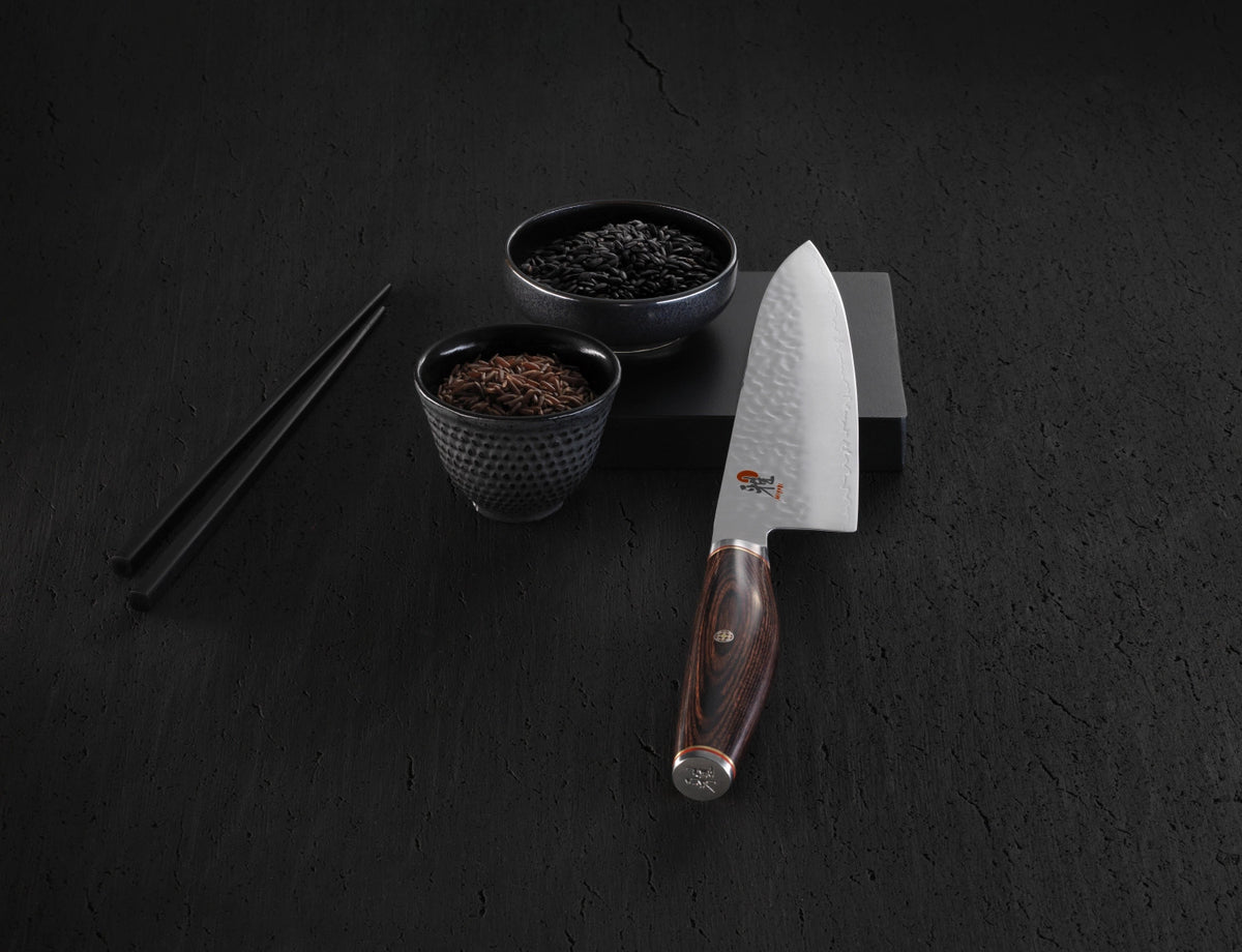 MIYABI 6000MCT Shotoh, 130mm in Braun präsentiert im Onlineshop von KAQTU Design AG. Damastmesser ist von Miyabi