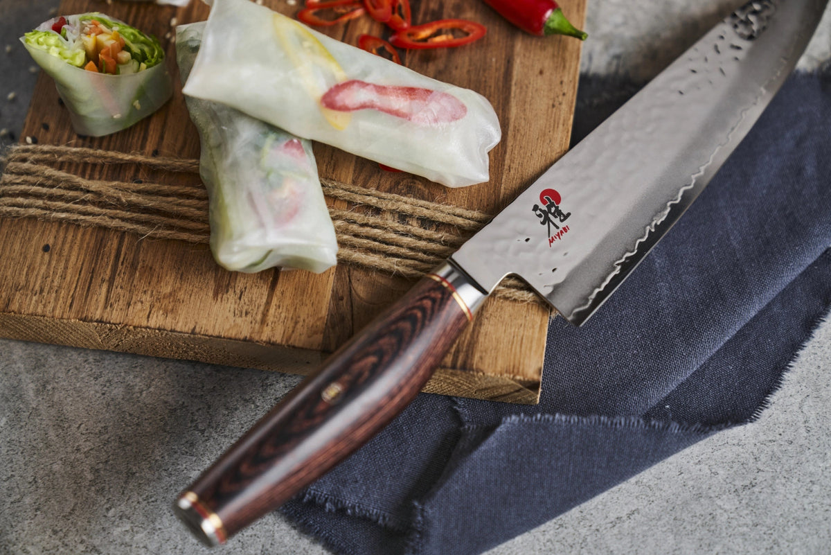 MIYABI 6000MCT Gyutoh, 200mm in Braun präsentiert im Onlineshop von KAQTU Design AG. Damastmesser ist von Miyabi
