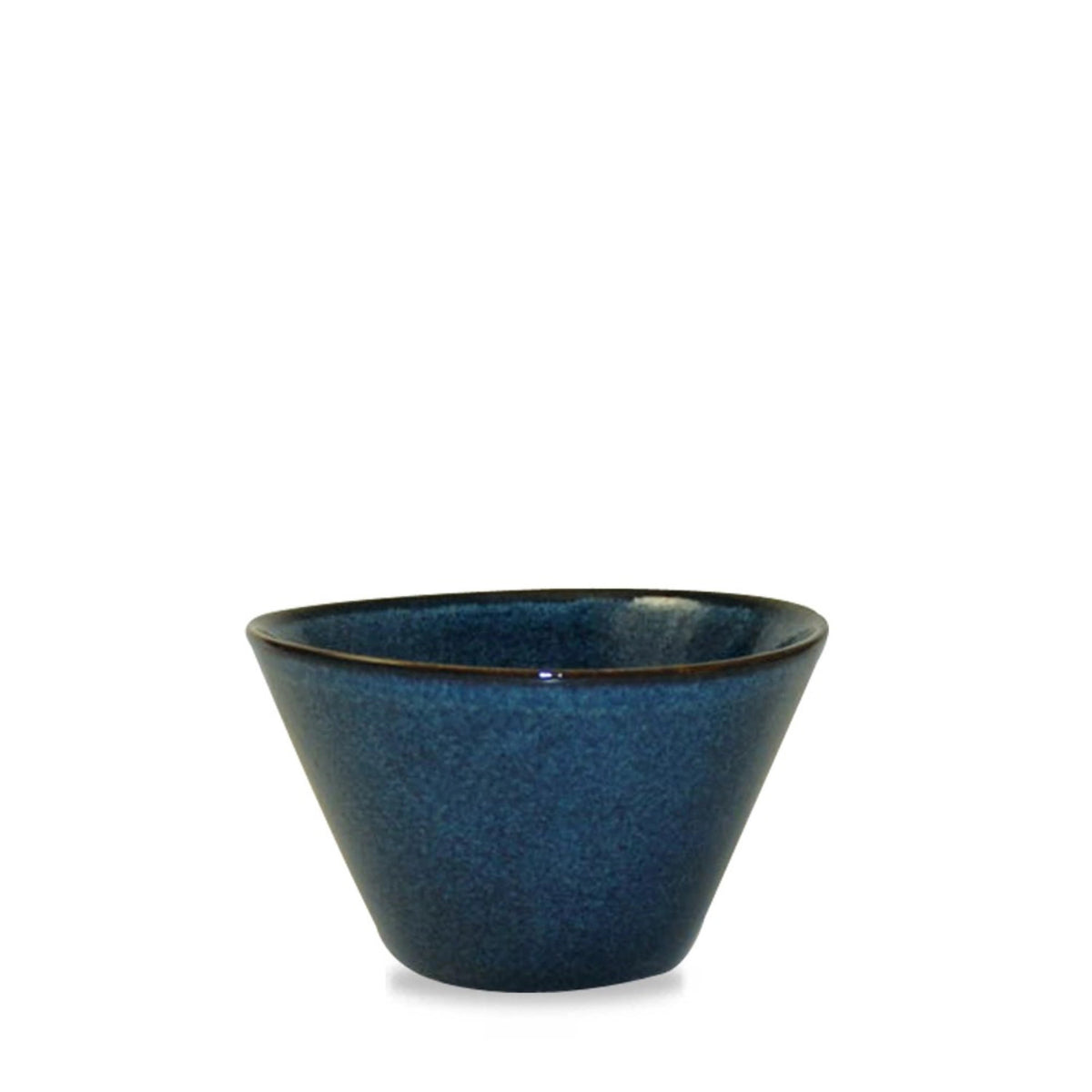 Bit on the Side Sapphire Blue Schale 50cl in Blau präsentiert im Onlineshop von KAQTU Design AG. Schale ist von Churchill