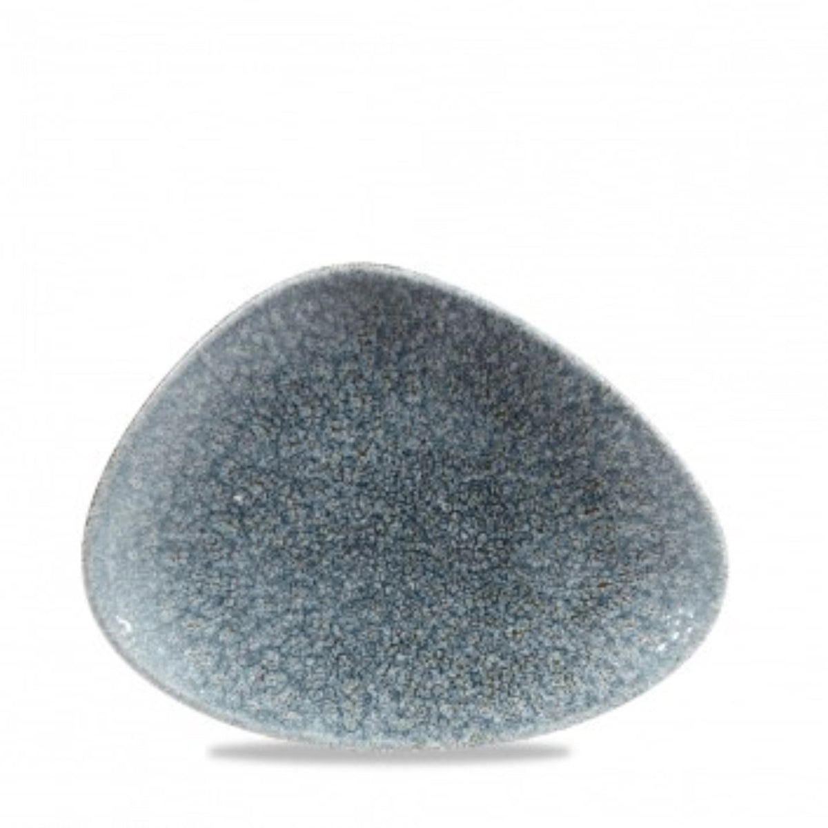 S.P. Raku Topaz Blue Triangel Platte flach 20x15cm, in Blau präsentiert im Onlineshop von KAQTU Design AG. Platte ist von Churchill
