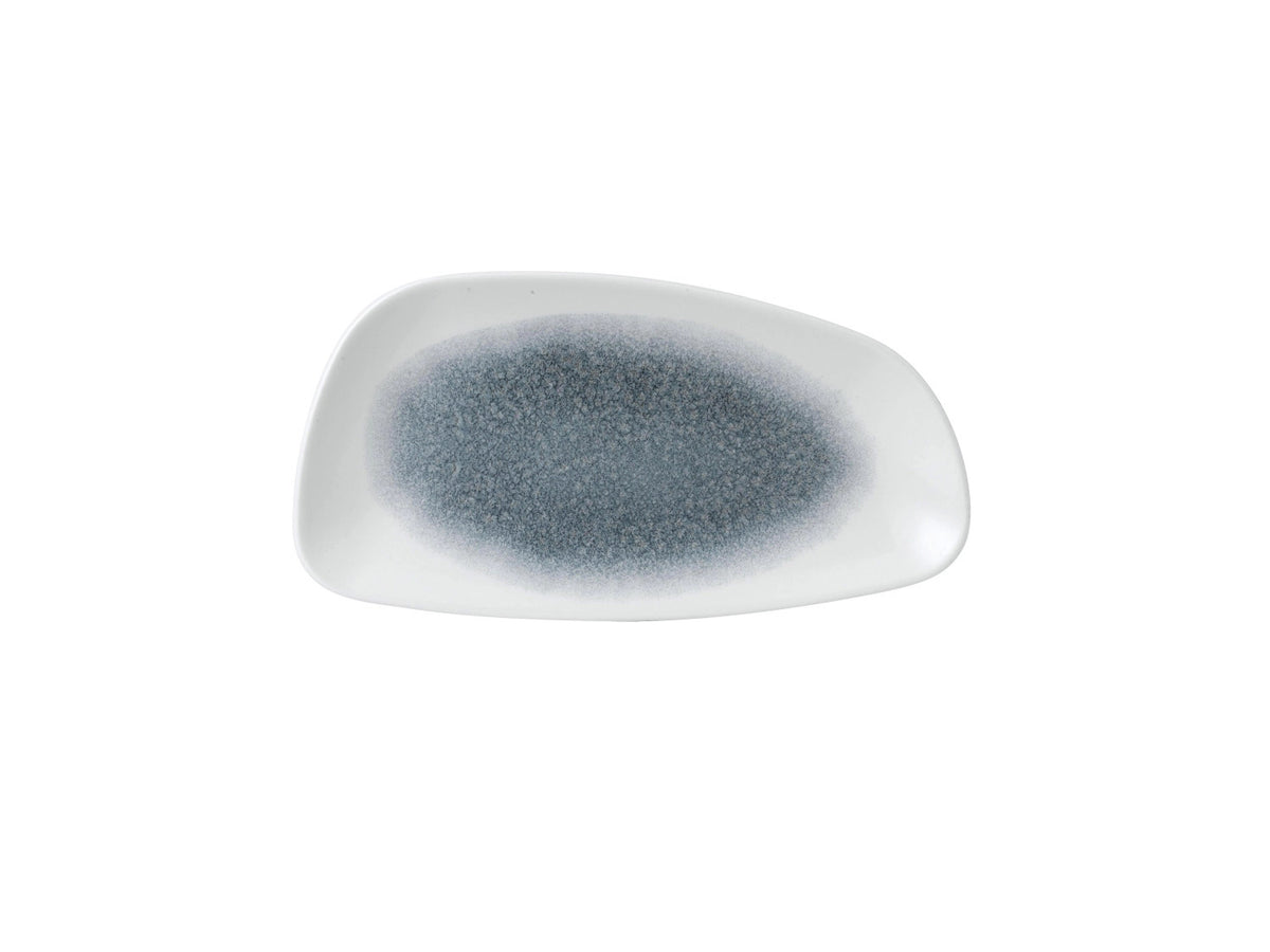 S.P. Raku Topaz Blue Geo Teller 30x15.5cm in Blau präsentiert im Onlineshop von KAQTU Design AG. Teller ist von Churchill