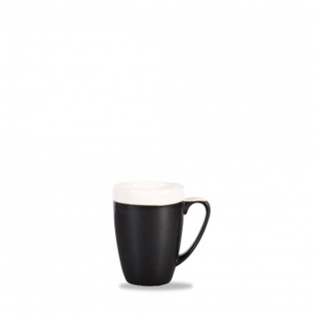Schwarzer Becher mit Henkel aus Edelstahl, Modell Monochrome Onyx Black von Churchill, Durchmesser 10.6 cm, Höhe 11 cm, Fassungsvermögen 34 cl.
