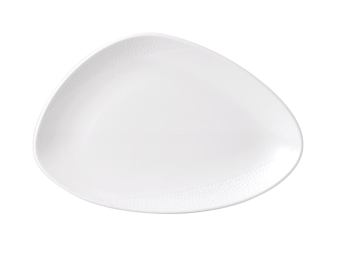 Isla White Triangel Teller flach 30.4x20.5cm in Weiss präsentiert im Onlineshop von KAQTU Design AG. Teller ist von Churchill