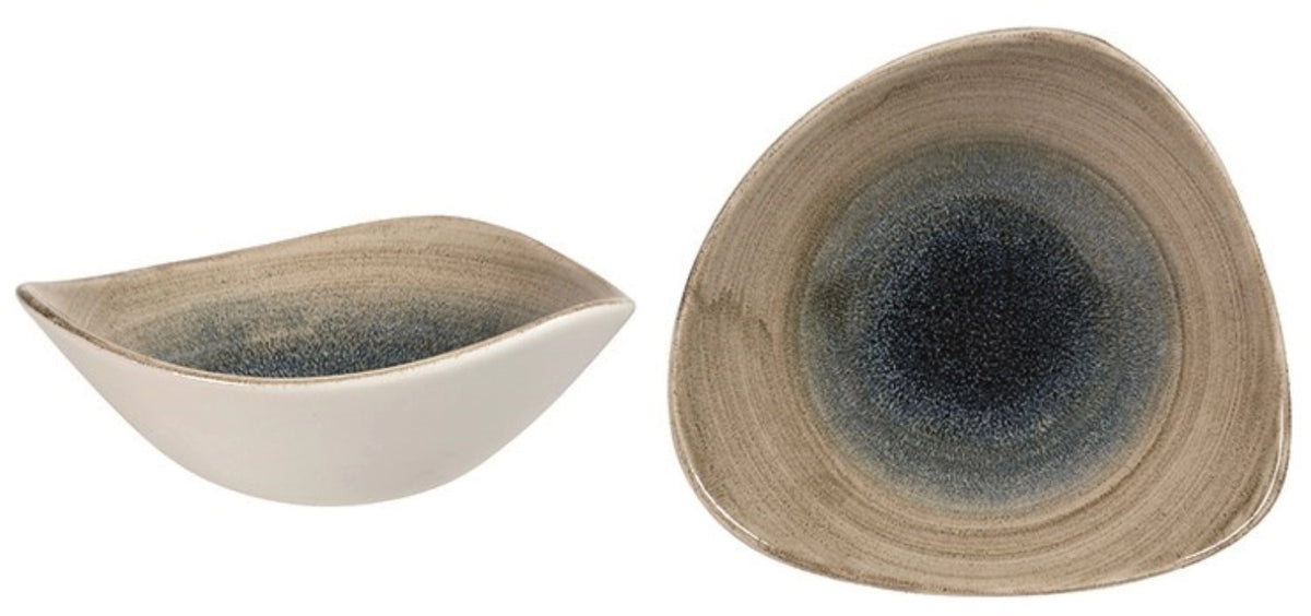 Stonecast Aqueous Bayou Triangel Teller tief 23.5cm in Beige präsentiert im Onlineshop von KAQTU Design AG. Teller ist von Churchill