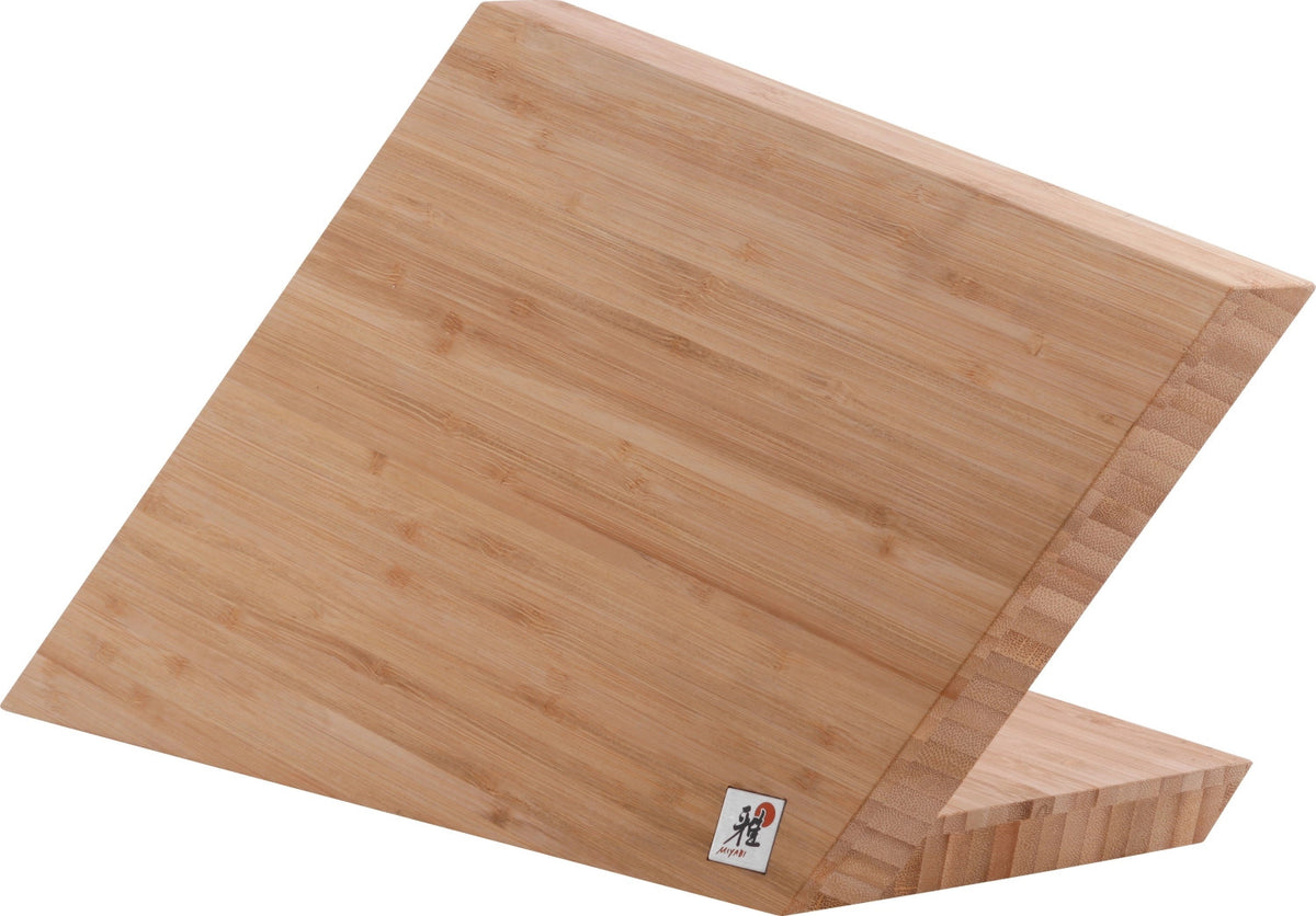 Miyabi Messerblock, Bambus, 20.5x42.5x23 cm in Braun präsentiert im Onlineshop von KAQTU Design AG. Damastmesser ist von Miyabi