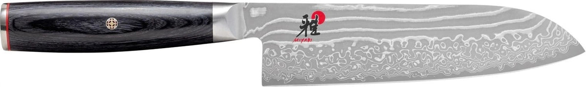 MIYABI 5000FCD Santoku, 180 mm in Schwarz präsentiert im Onlineshop von KAQTU Design AG. Damastmesser ist von Miyabi