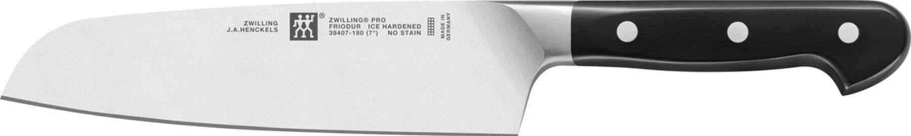 Hochwertiges 2-teiliges Messerset von Zwilling, bestehend aus einem scharfen Spickmesser und einem vielseitigen Santokumesser, perfekt für präzises Schneiden.