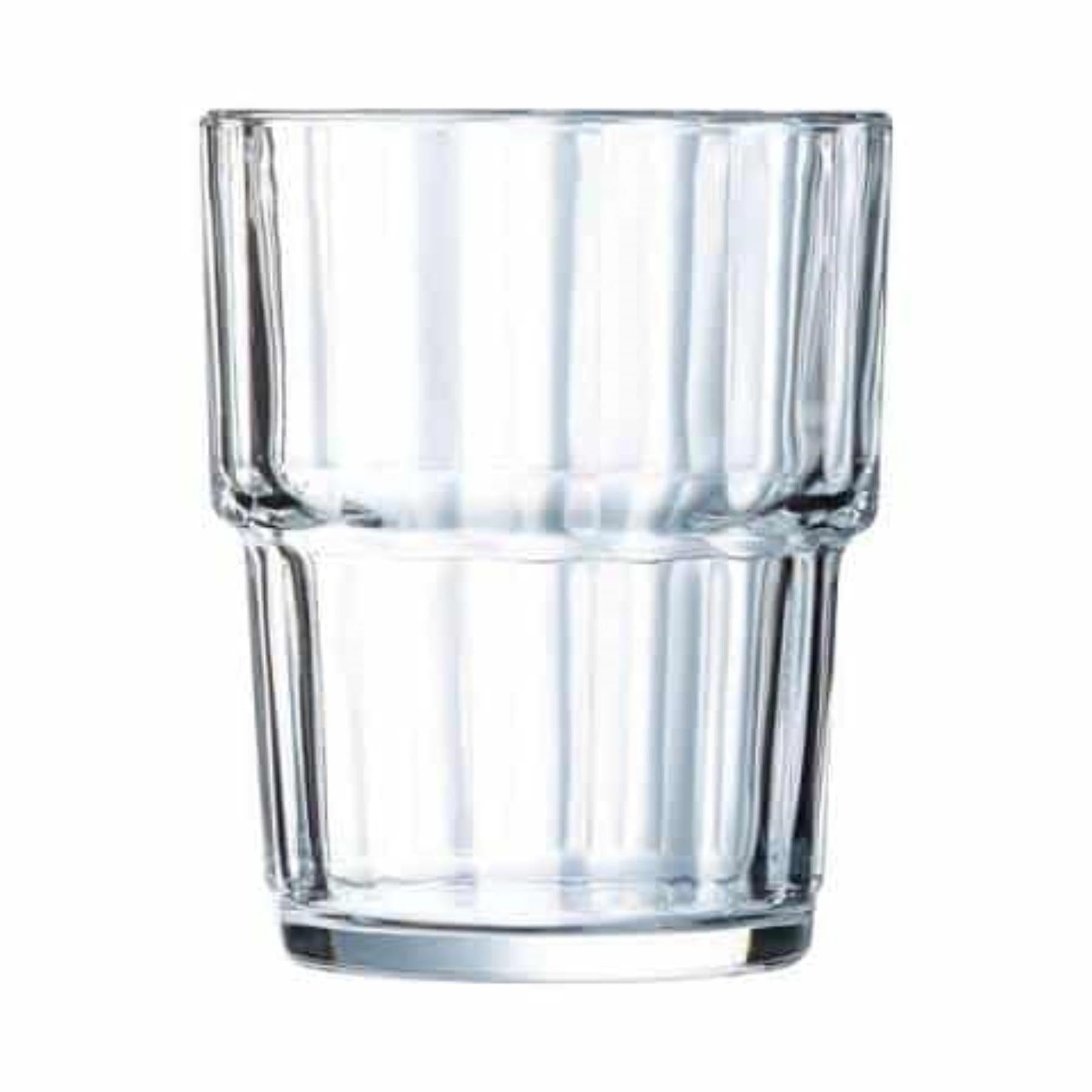 Norvege Trinkglas stapelbar 0.2lt in Transparent präsentiert im Onlineshop von KAQTU Design AG. Glas ist von Arc