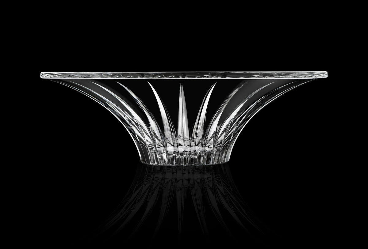 Transparente Glasschale der Timeless Serie von RCR, rund, Durchmesser 32 cm, Höhe 10.2 cm, auf hellem Hintergrund freigestellt.