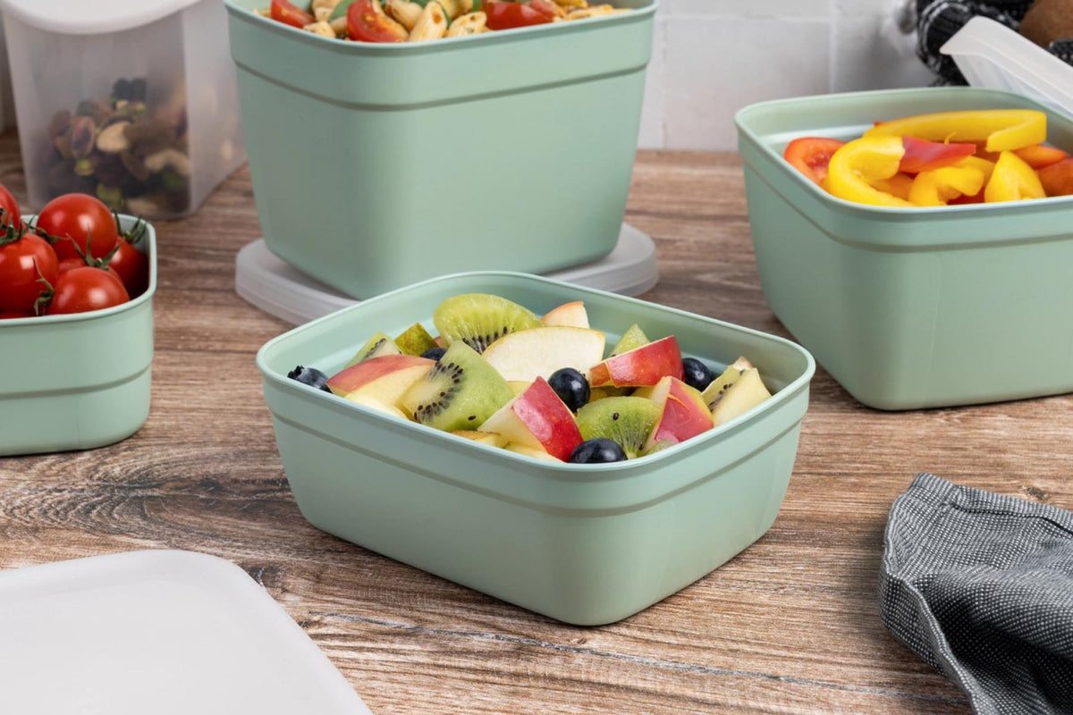 3er Set Optifridge Bio 600ml 122X153X57mm grün in Grün präsentiert im Onlineshop von KAQTU Design AG. Aufbewahrungsbehälter ist von Amuse