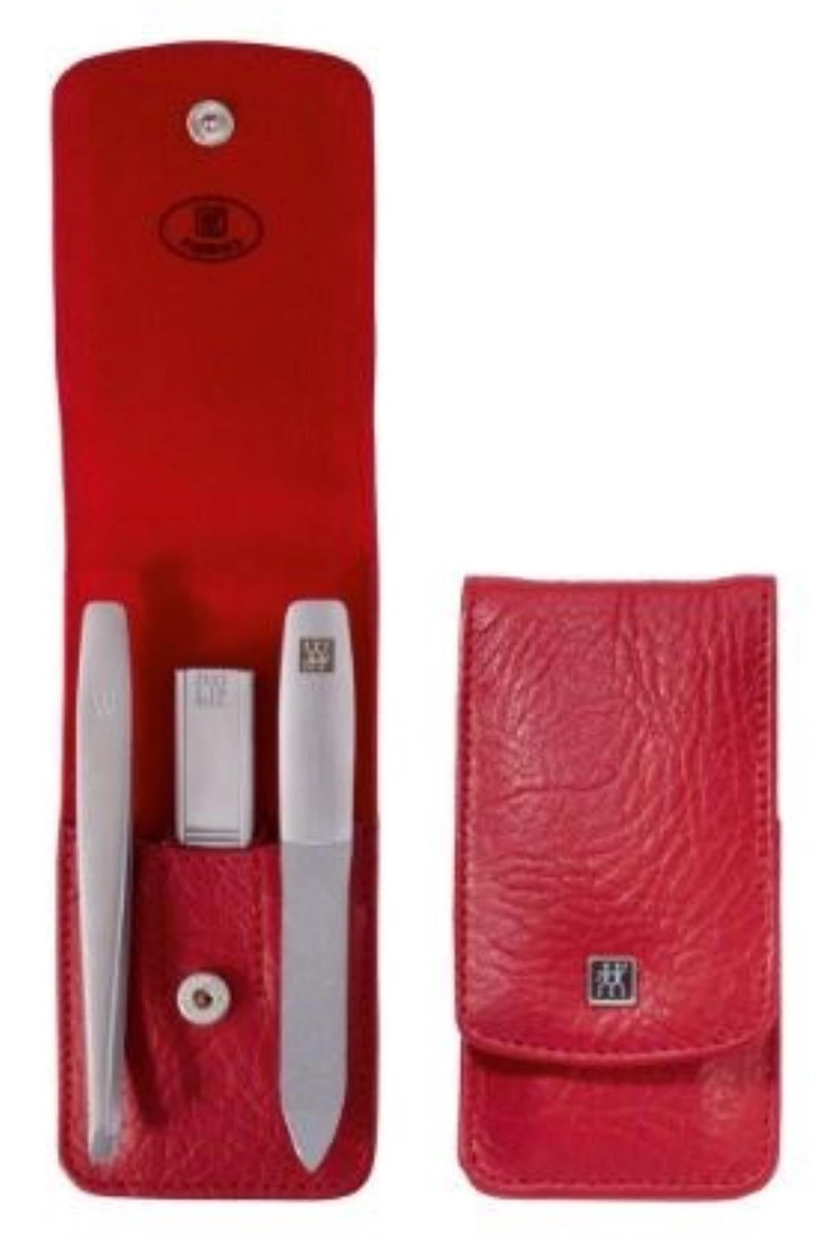 3tlg. Taschen-Etui, rot in Rot präsentiert im Onlineshop von KAQTU Design AG. Pflege ist von Zwilling Beauty