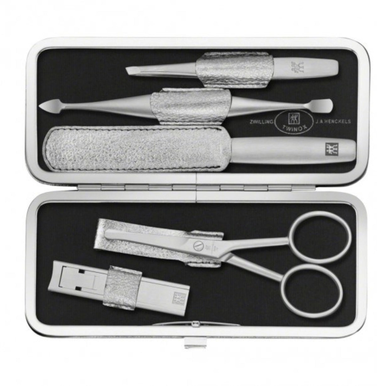 5tlg. Rahmenetui silber in Silber präsentiert im Onlineshop von KAQTU Design AG. Körperpflege ist von Zwilling Beauty