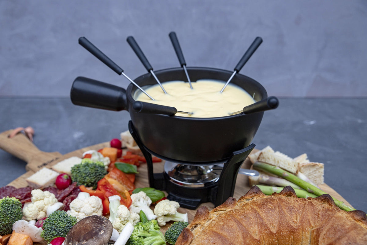 Fondue-Set Nero, 1.3L in Schwarz präsentiert im Onlineshop von KAQTU Design AG. Fondue/Raclette ist von Boska