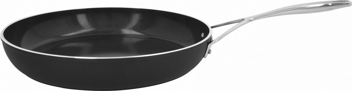 Alu Pro 5 Ceraforce Bratpfanne 28cm mit Keramikbeschichtung in Schwarz präsentiert im Onlineshop von KAQTU Design AG. Bratpfanne ist von Demeyere