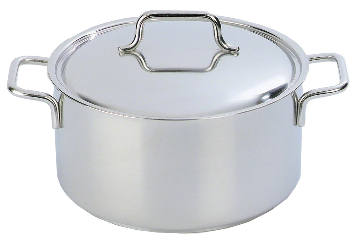 Apollo Kochtopf mit Deckel D18cm 2.2lt H9cm in Silber präsentiert im Onlineshop von KAQTU Design AG. Kochtopf ist von Demeyere