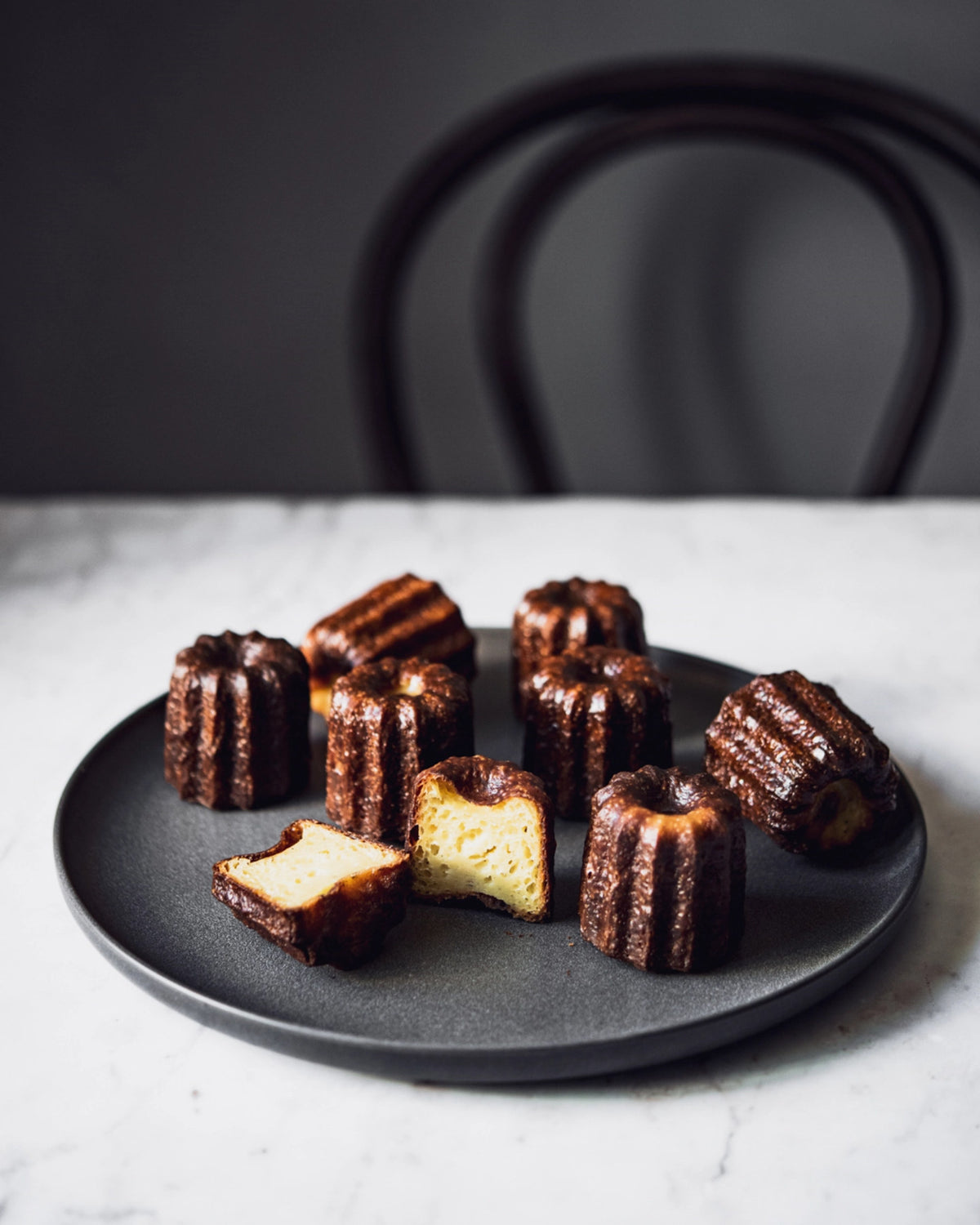 Kuchenform Cannelés Kupfer Ø 3.5cm H: 3cm in Kupfer präsentiert im Onlineshop von KAQTU Design AG. Backform / Backblech ist von de Buyer