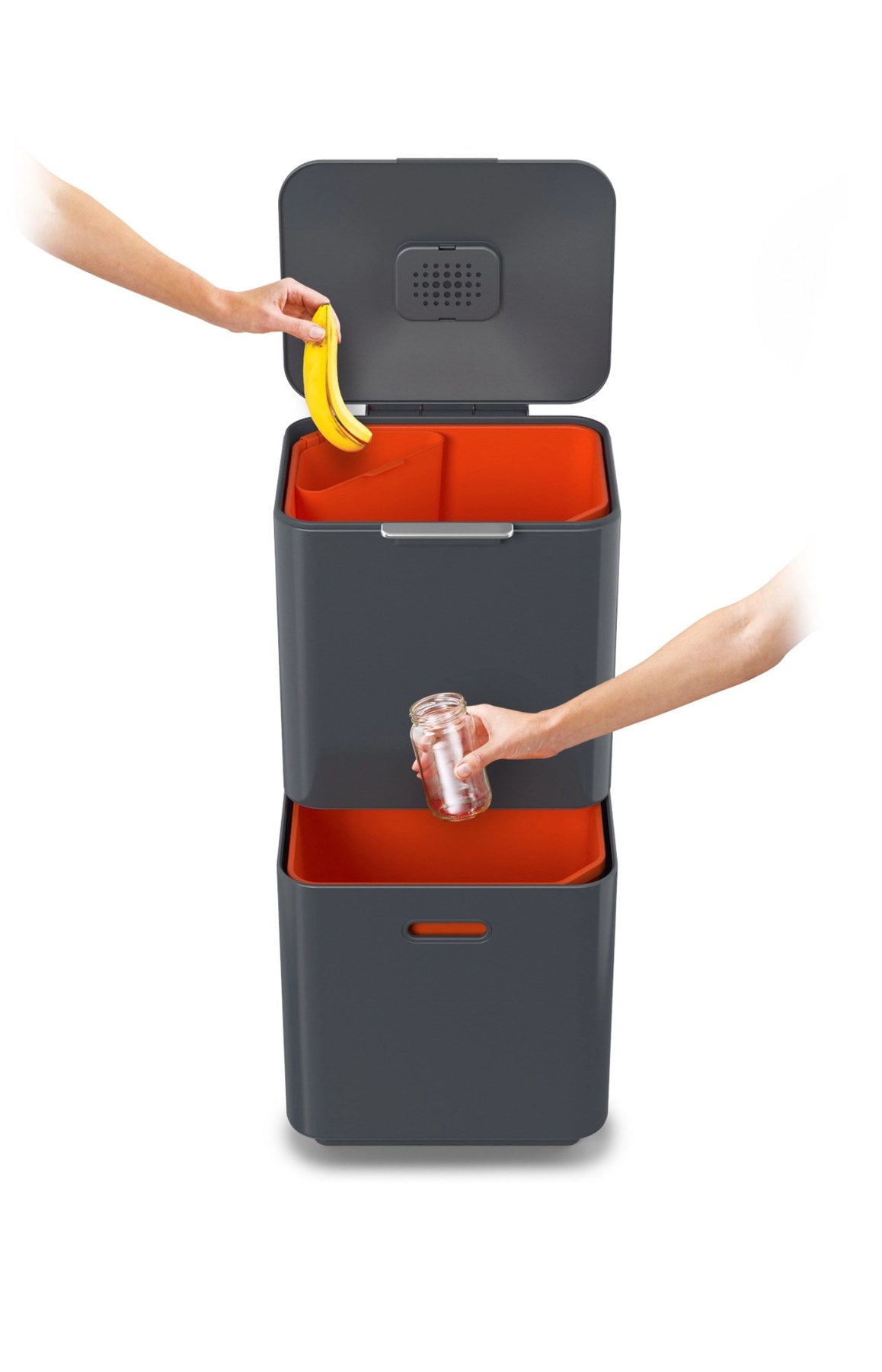 Totem Max 60L mit Separationen, graphite in Silber präsentiert im Onlineshop von KAQTU Design AG. Mülleimer ist von Joseph Joseph