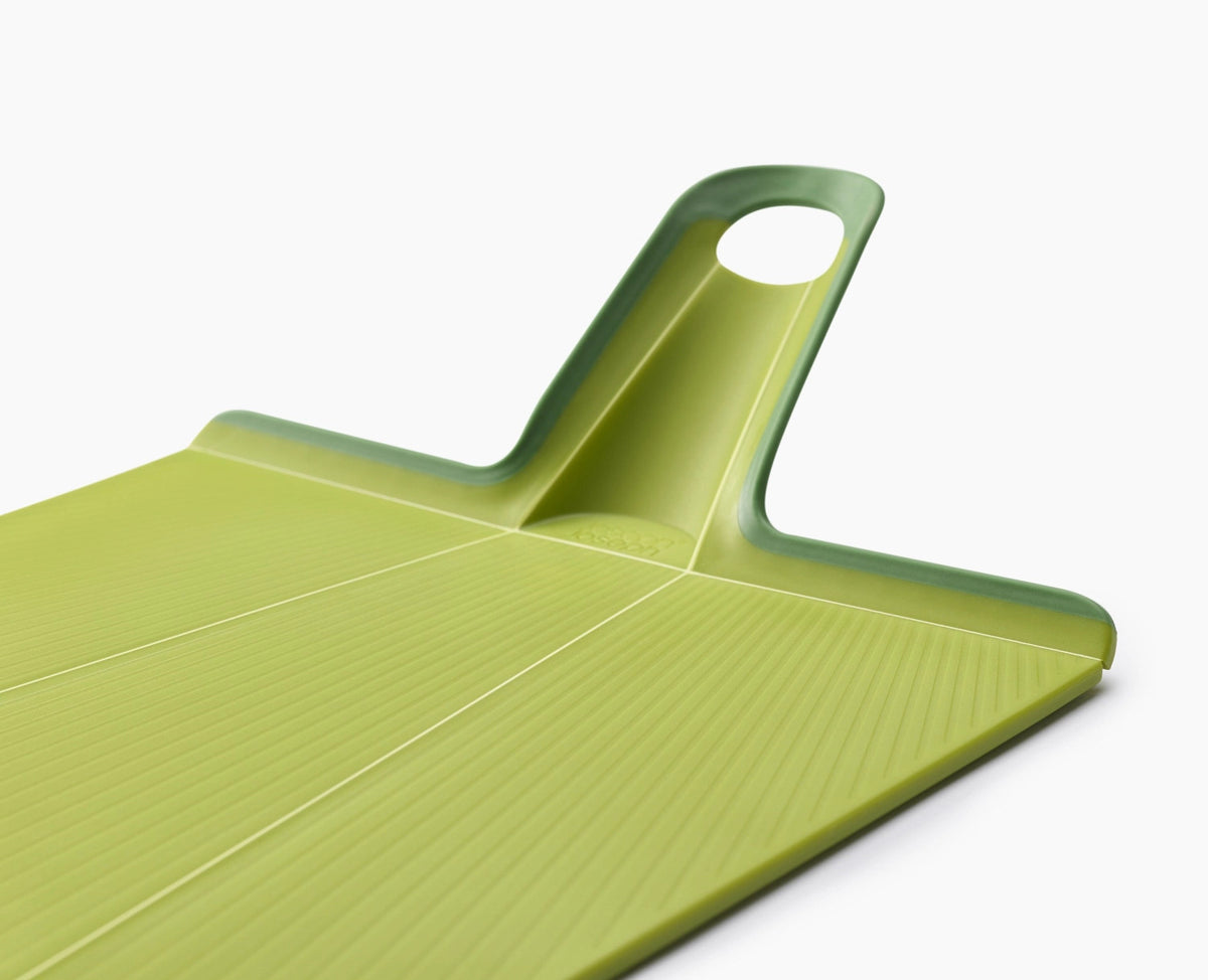 Chop2Pot Plus faltbares Schneidebrett Grün, 45x26.3cm in Grün präsentiert im Onlineshop von KAQTU Design AG. Schneidbrett ist von Joseph Joseph