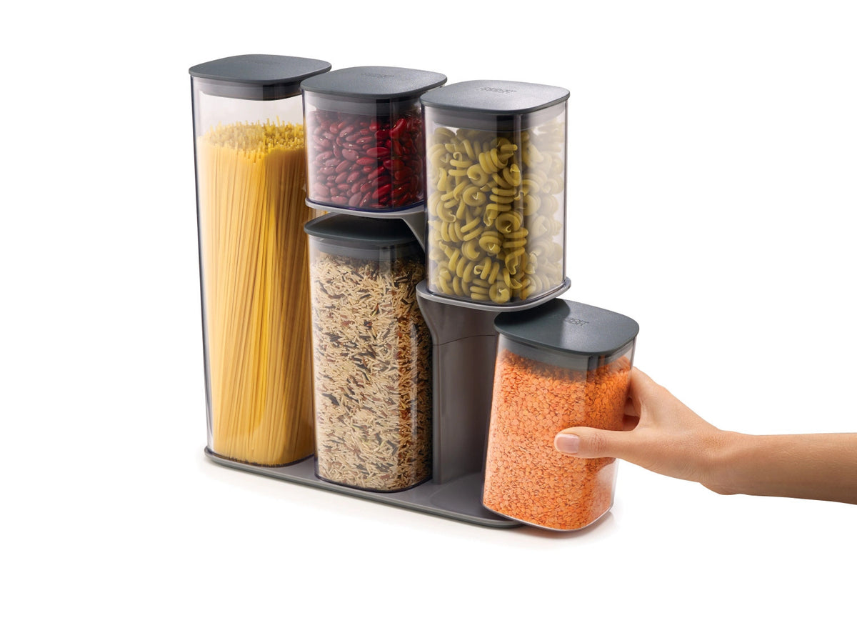Food Store Podium 5-tlg, grau in Grau präsentiert im Onlineshop von KAQTU Design AG. Aufbewahrungsdose ist von Joseph Joseph