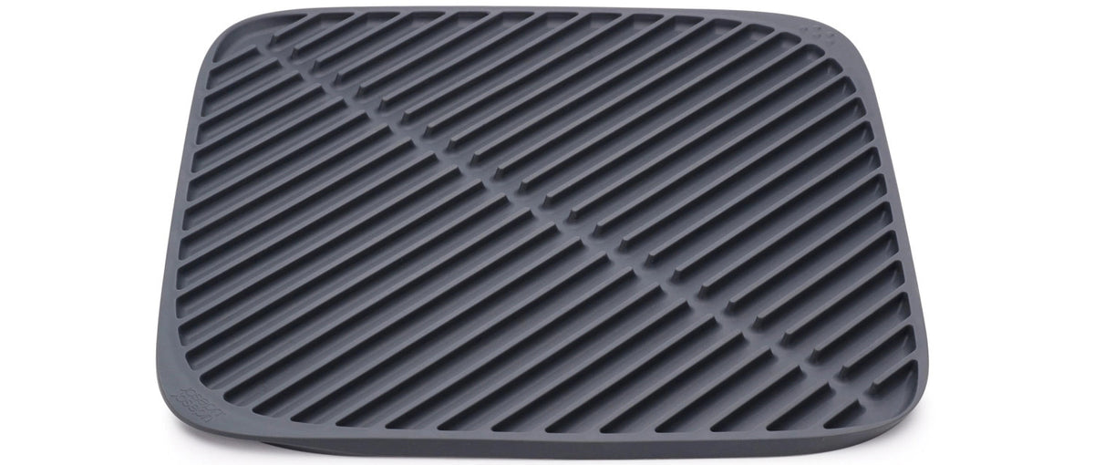 Flume Abtropfmatte klein, grau, 31.5x31.5cm Update in Grau präsentiert im Onlineshop von KAQTU Design AG. Abtropfgestell ist von Joseph Joseph