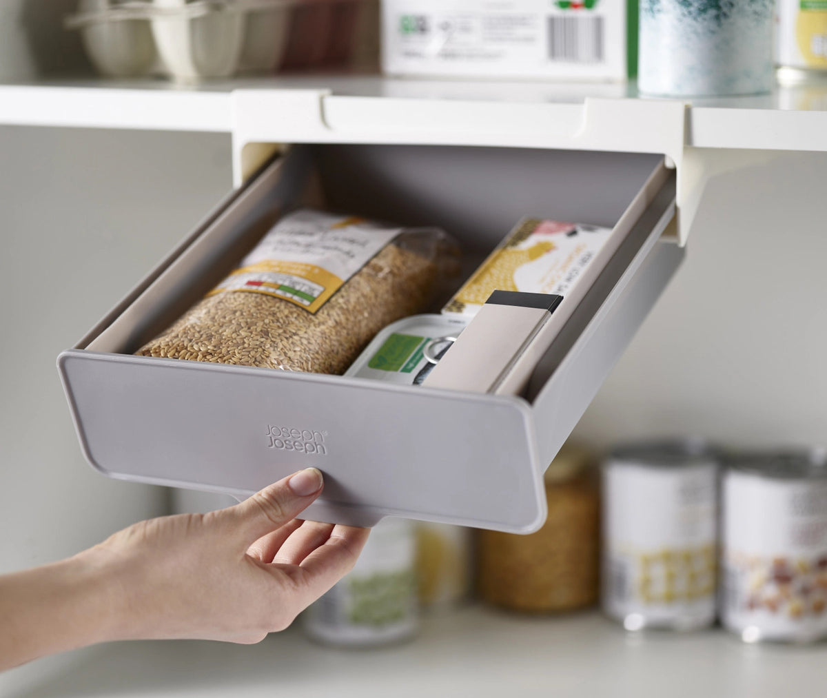 CupboardStore, unter Tablar Schublade in Silber präsentiert im Onlineshop von KAQTU Design AG. Aufbewahrungsbehälter ist von Joseph Joseph