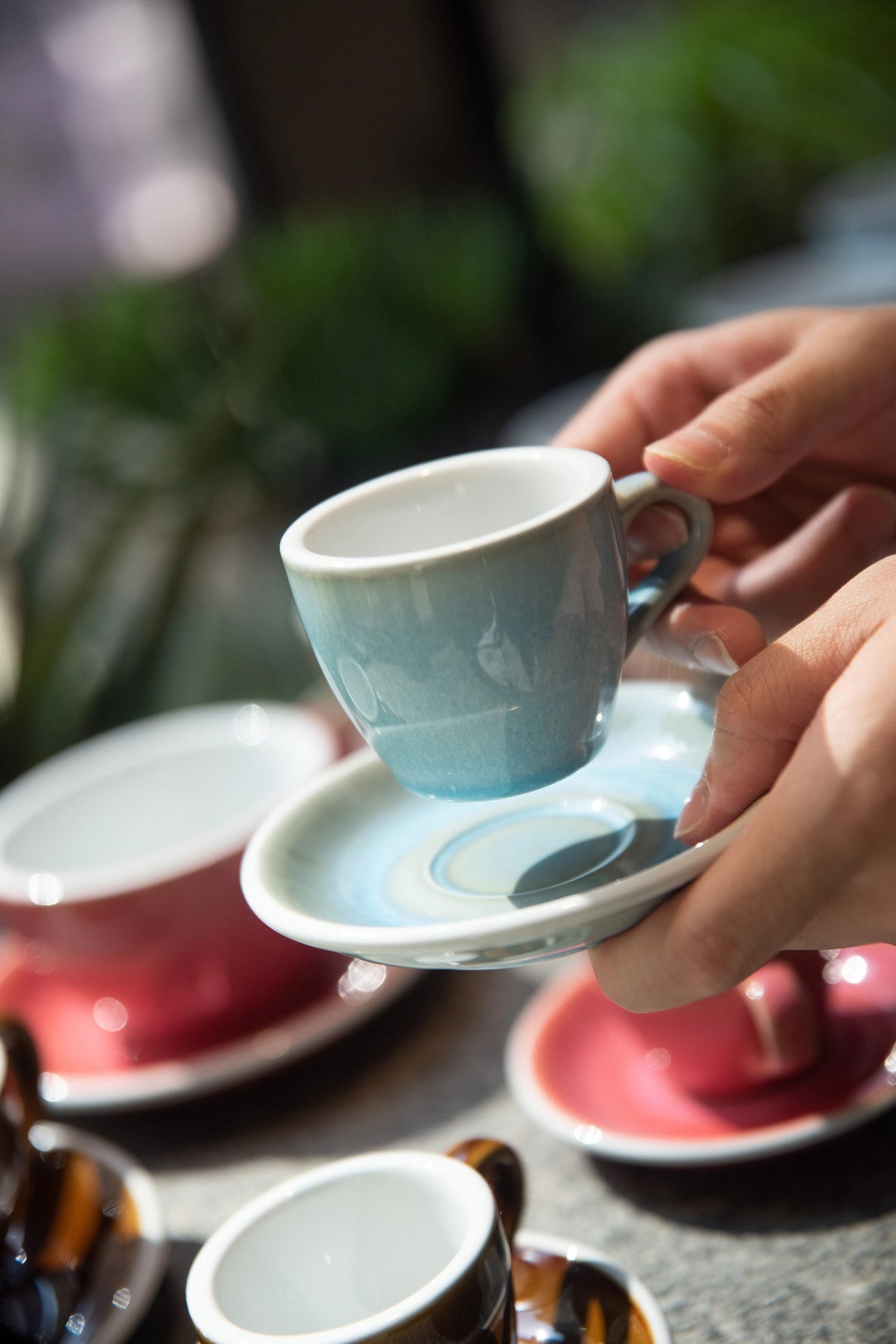 Egg Espresso Tasse 80ml in Eisblau präsentiert im Onlineshop von KAQTU Design AG. Espressotassen ist von Loveramics