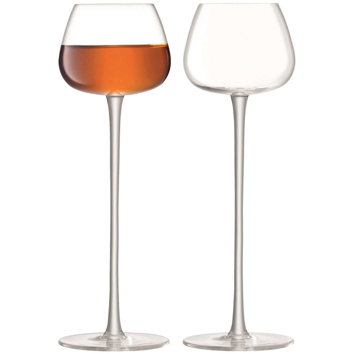 Zwei transparente Likörgläser aus Glas der Bar Culture Serie von LSA, schlanke Kelchform mit gezogenem Stiel, 120ml Fassungsvermögen.