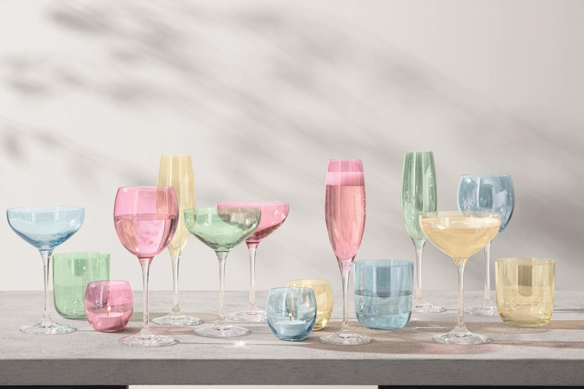 4er Set Polka Weinglas 400ml - pastell assort. in Mehrfarbig präsentiert im Onlineshop von KAQTU Design AG. Universal Weingläser ist von LSA