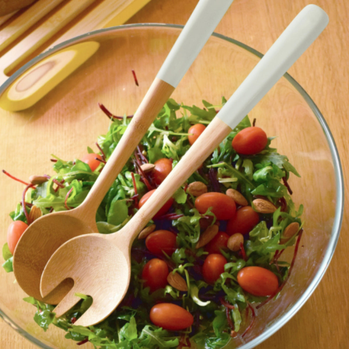 Pebbly Salatbesteck Cream, 31cm in Braun präsentiert im Onlineshop von KAQTU Design AG. Salatzubehör ist von Pebbly