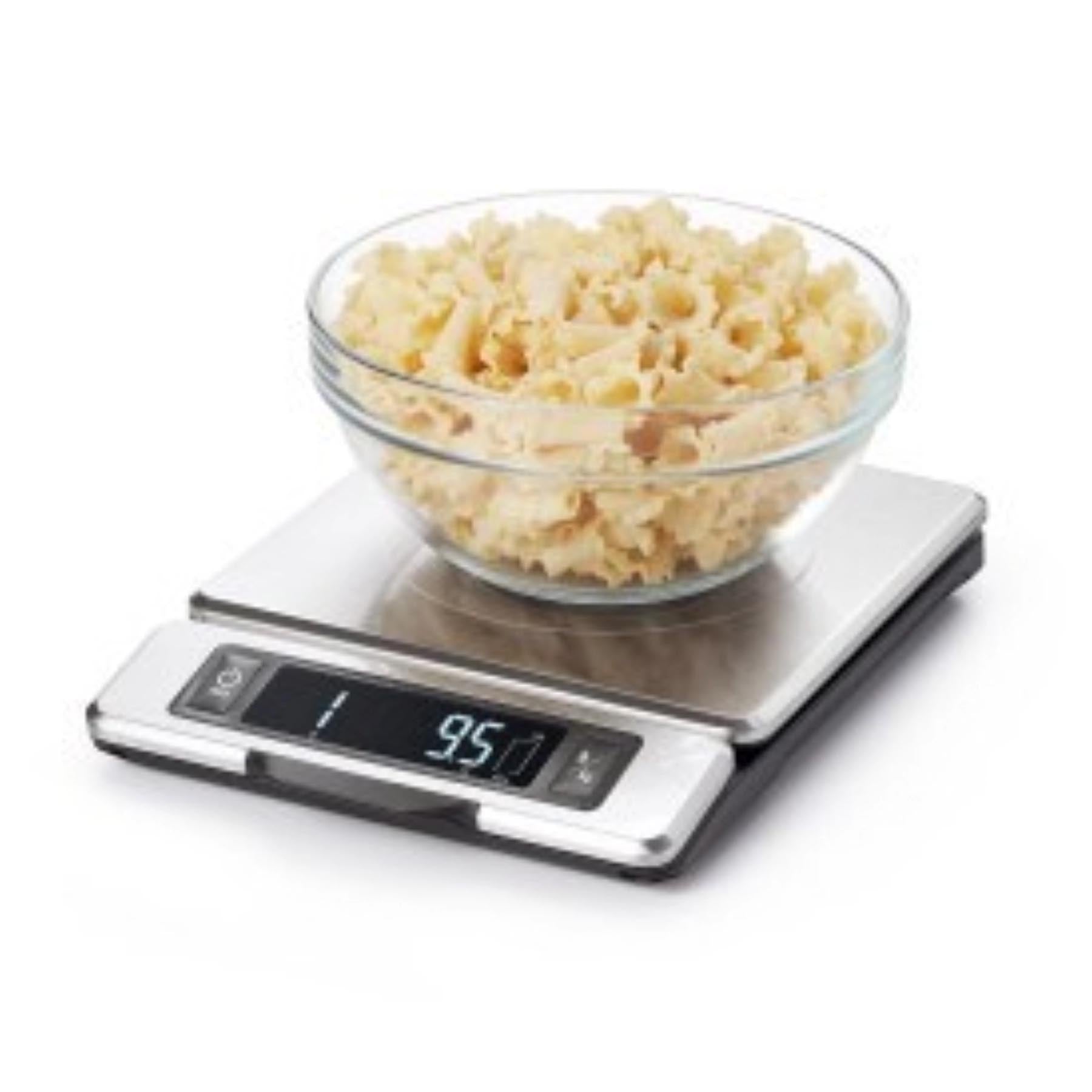 Elegante OXO Haushaltswaage aus Edelstahl, ausziehbar bis 5 kg, in modernem Weiß, ideal für präzises Abwiegen in der Küche.