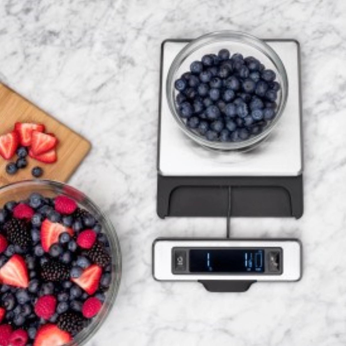 GG Haushaltswaage Edelstahl 5kg ausziehbar weiss in Silber präsentiert im Onlineshop von KAQTU Design AG. Waage ist von OXO