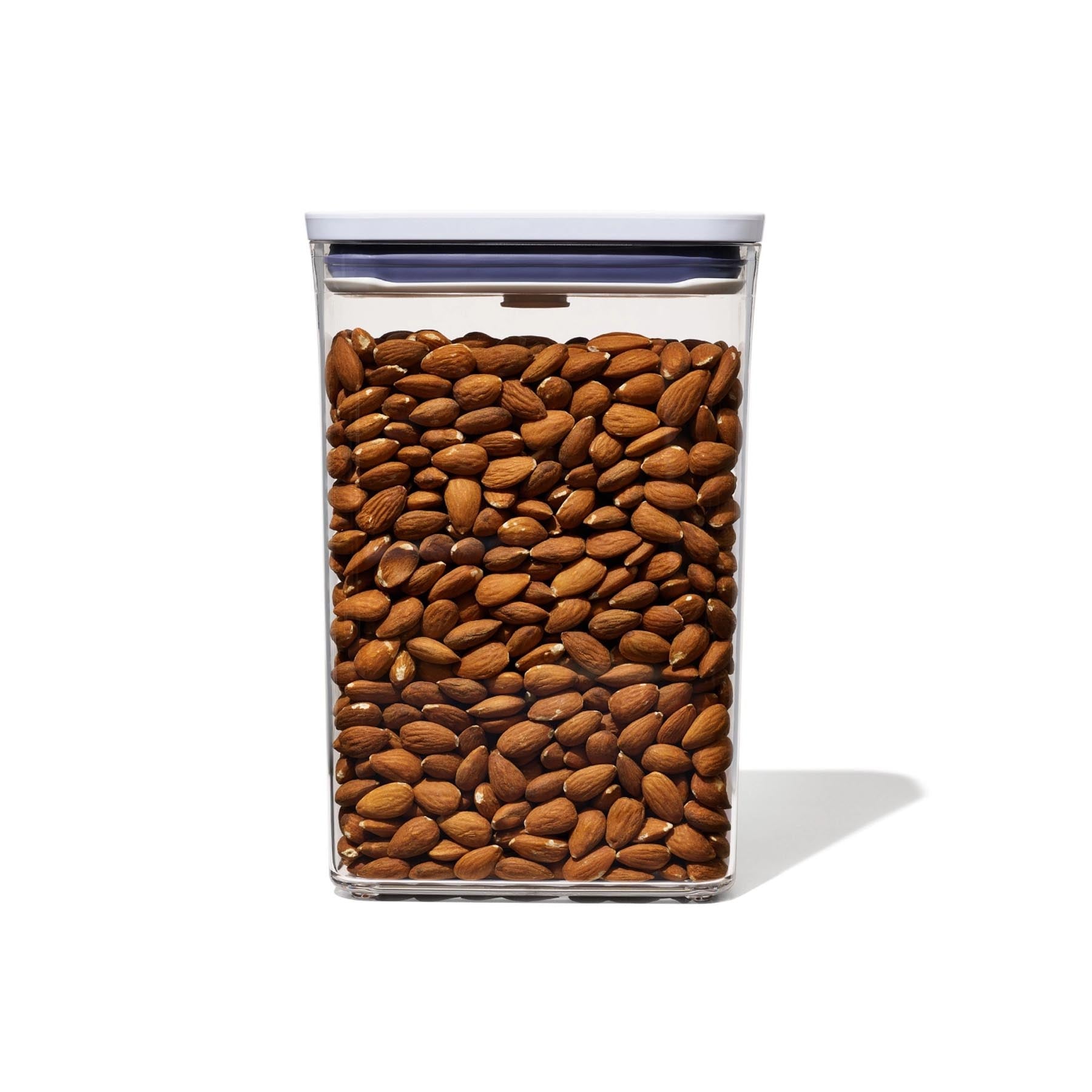 Schlanker rechteckiger OXO GG POP Behälter (16x8x24cm, 1.8l) für stilvolle und effiziente Aufbewahrung von Lebensmitteln in der Küche.