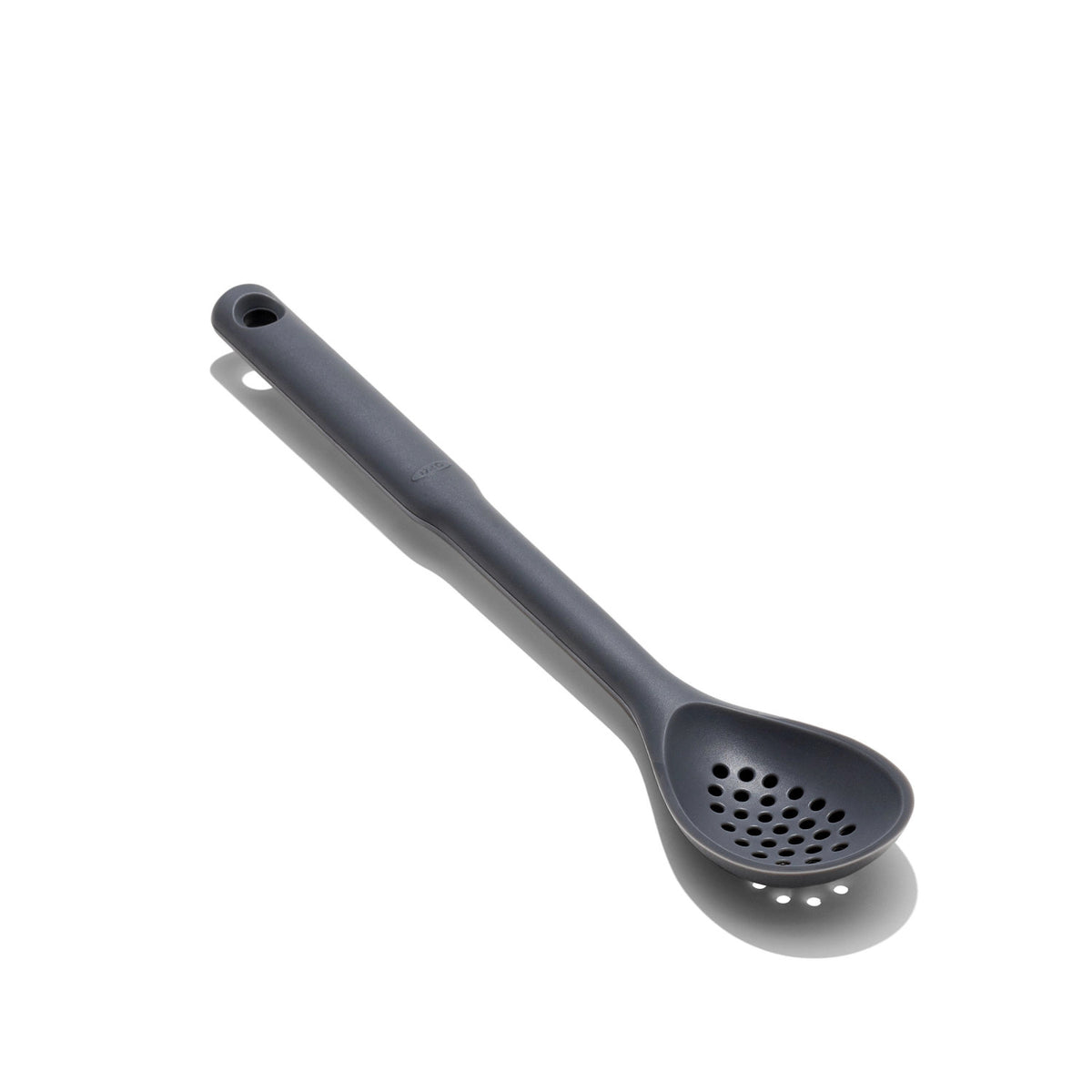 OXO Schaumlöffel, Silikon in Grau präsentiert im Onlineshop von KAQTU Design AG. Küchenhelfer ist von OXO