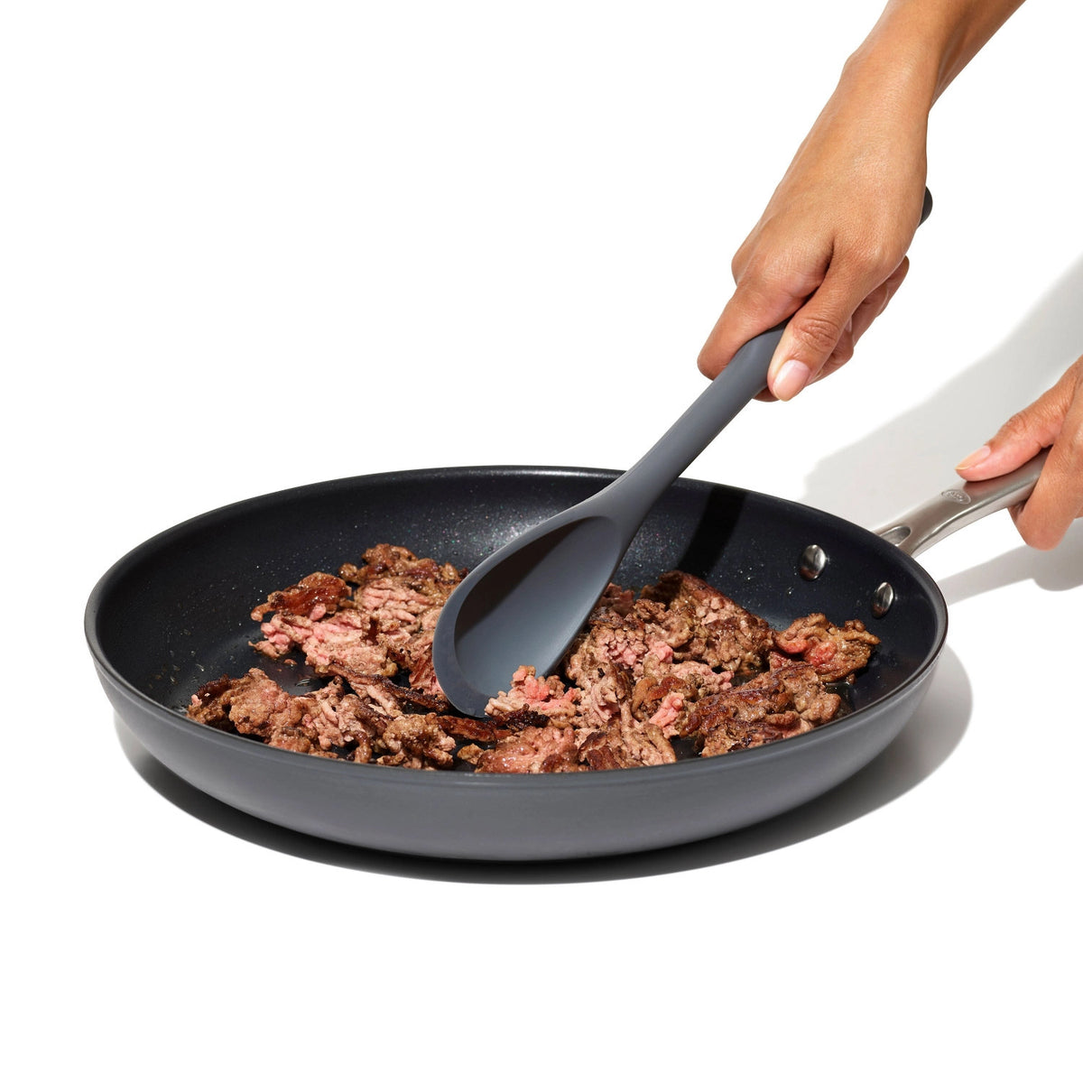 OXO Kochlöffel, Silikon in Grau präsentiert im Onlineshop von KAQTU Design AG. Kochbesteck ist von OXO