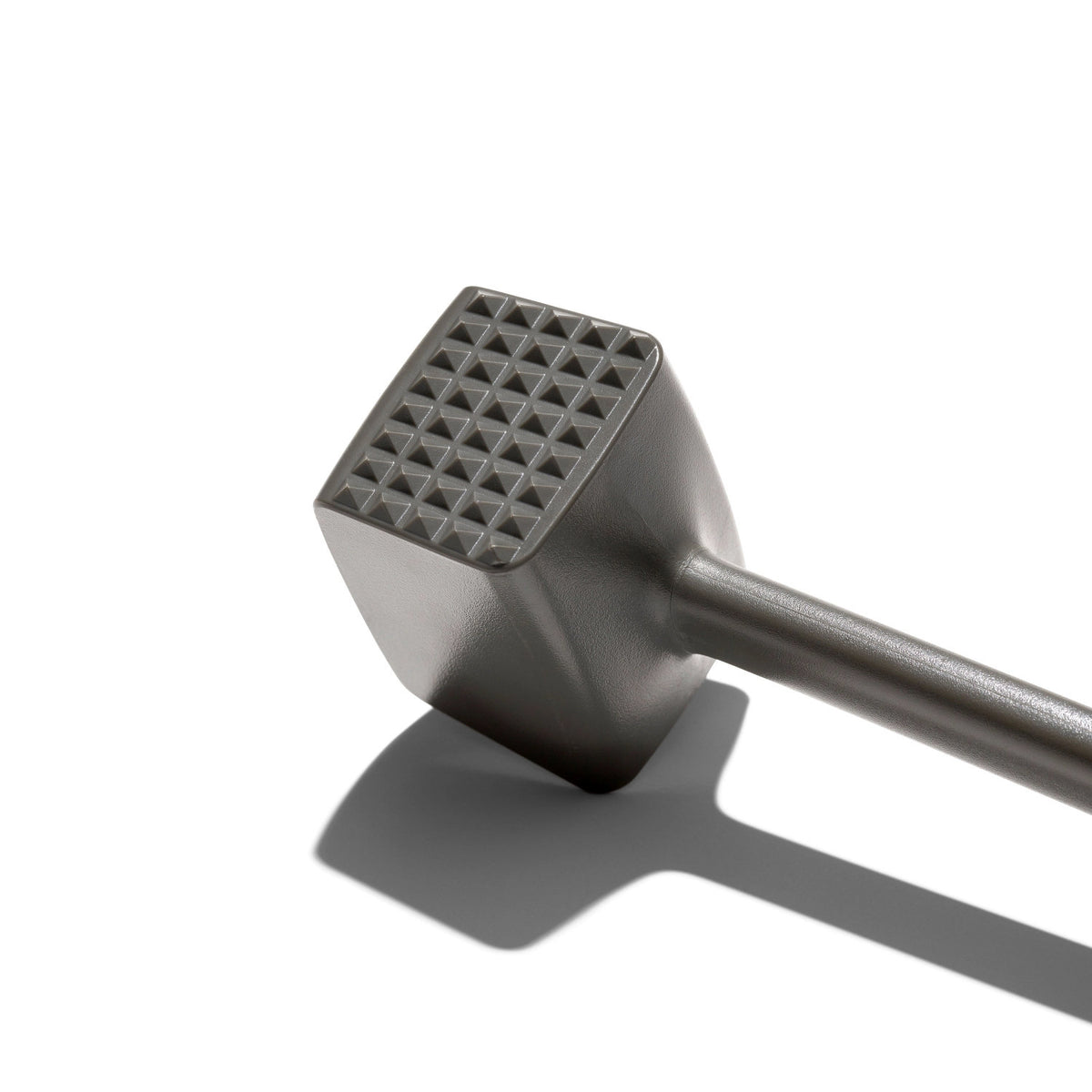 Good Grips Fleischhammer, Kunststoff in Schwarz präsentiert im Onlineshop von KAQTU Design AG. Küchenhelfer ist von OXO