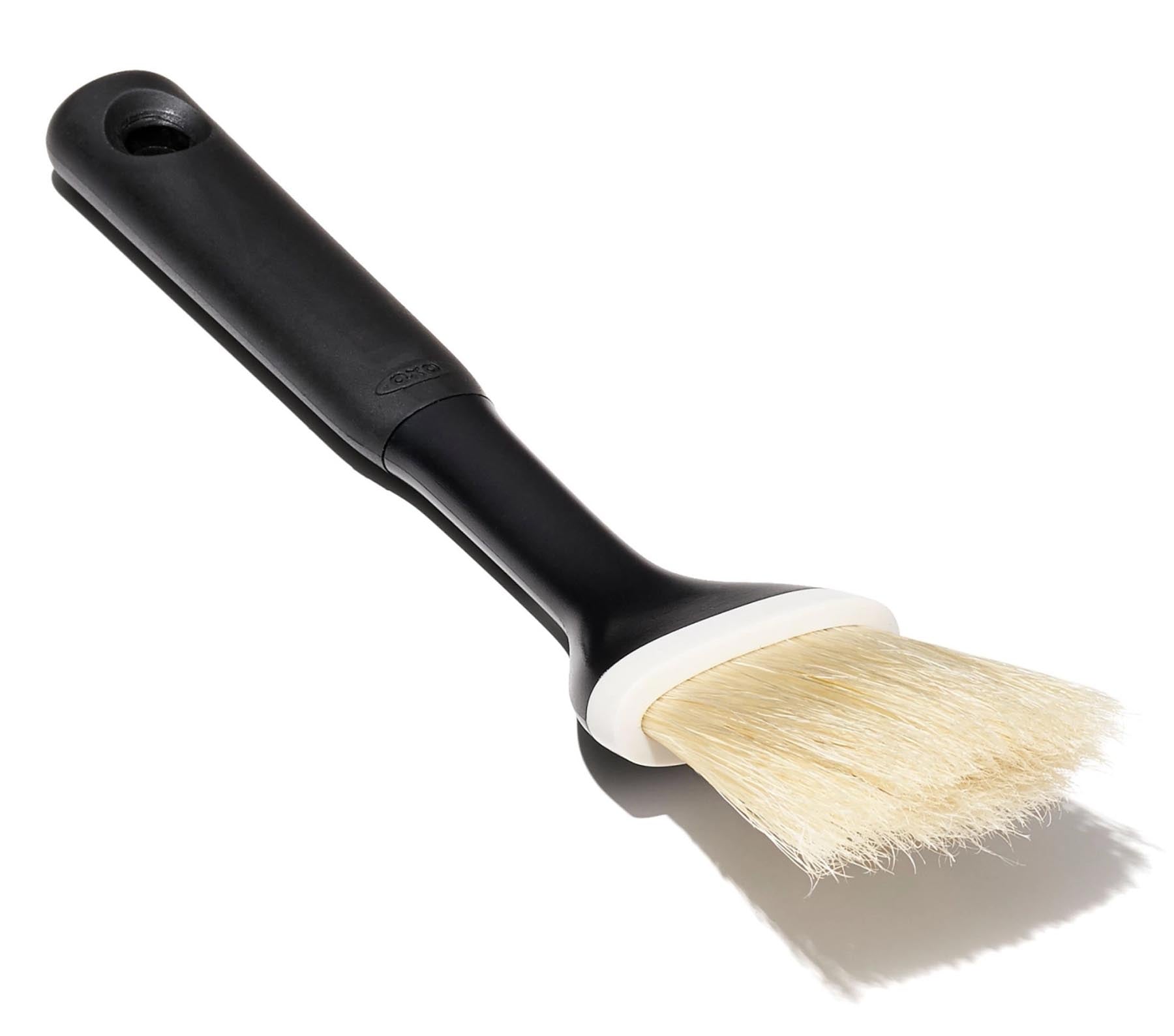 GG Backpinsel mit Naturborsten 24x5cm in Schwarz präsentiert im Onlineshop von KAQTU Design AG. Backutensilien ist von OXO
