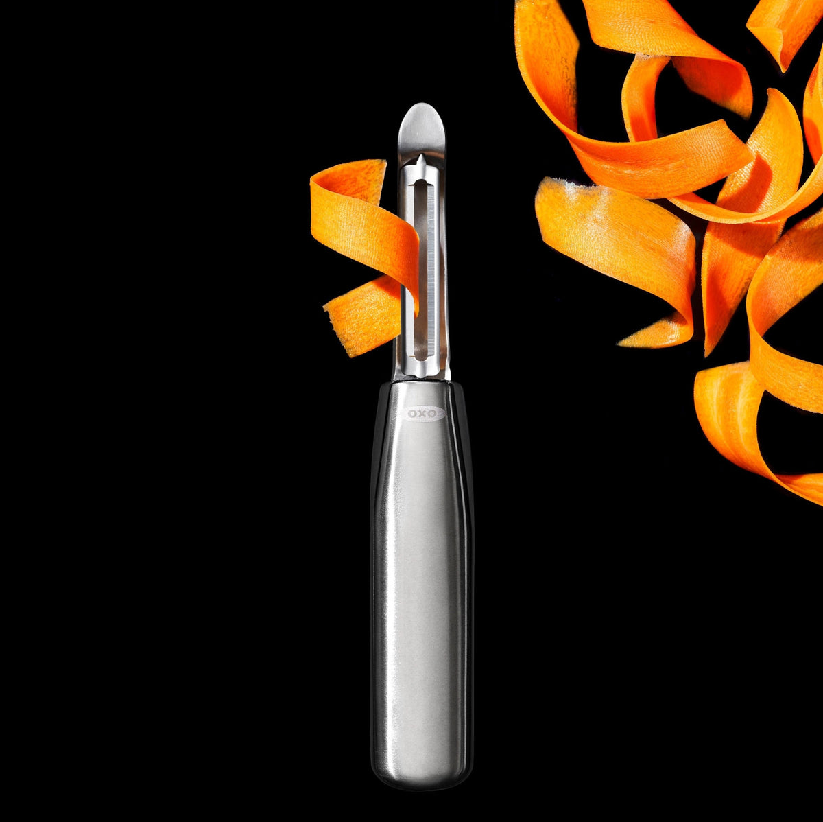 Good Grips Steel Y-Schäler, 13cm in Silber präsentiert im Onlineshop von KAQTU Design AG. Küchenhelfer ist von OXO