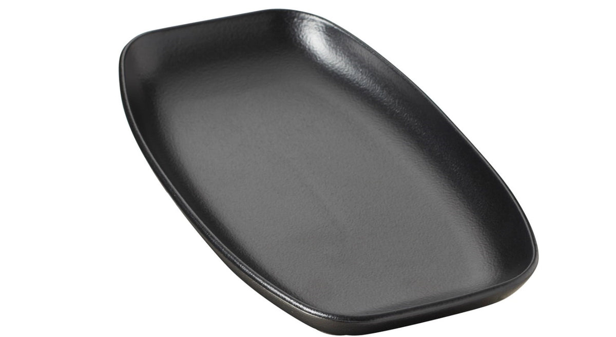 Club Teller, 24x12.5x2.9, Gusseisen-Optik in Schwarz präsentiert im Onlineshop von KAQTU Design AG. Teller ist von Revol