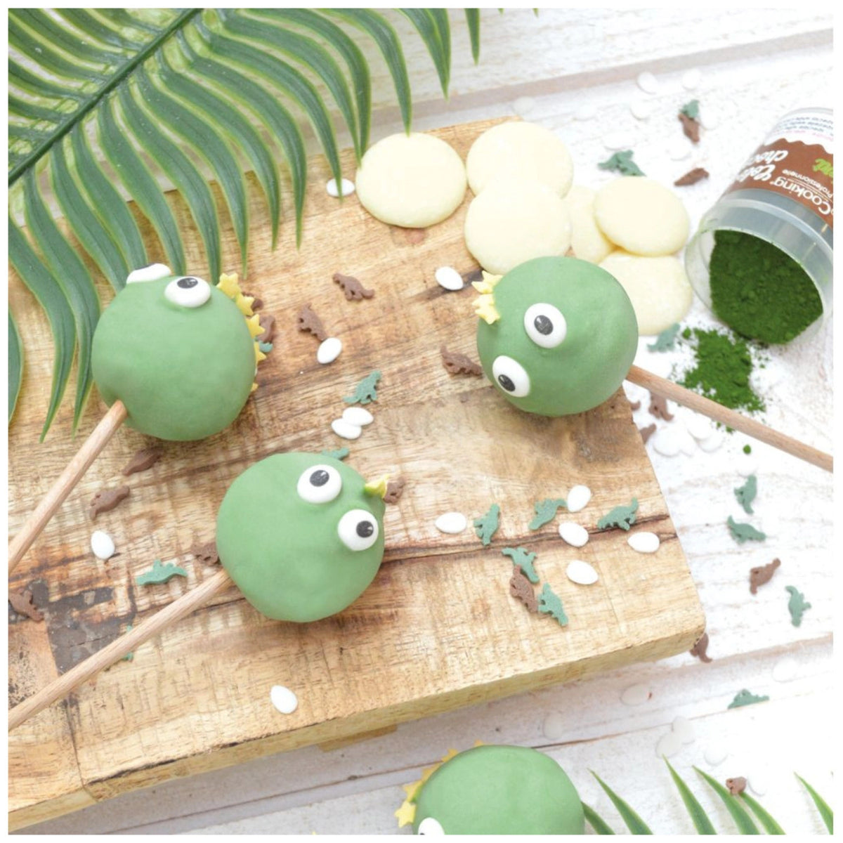 Silikonbackform mini Pop Cakes 15er in Grün präsentiert im Onlineshop von KAQTU Design AG. Backform / Backblech ist von Scrap Cooking