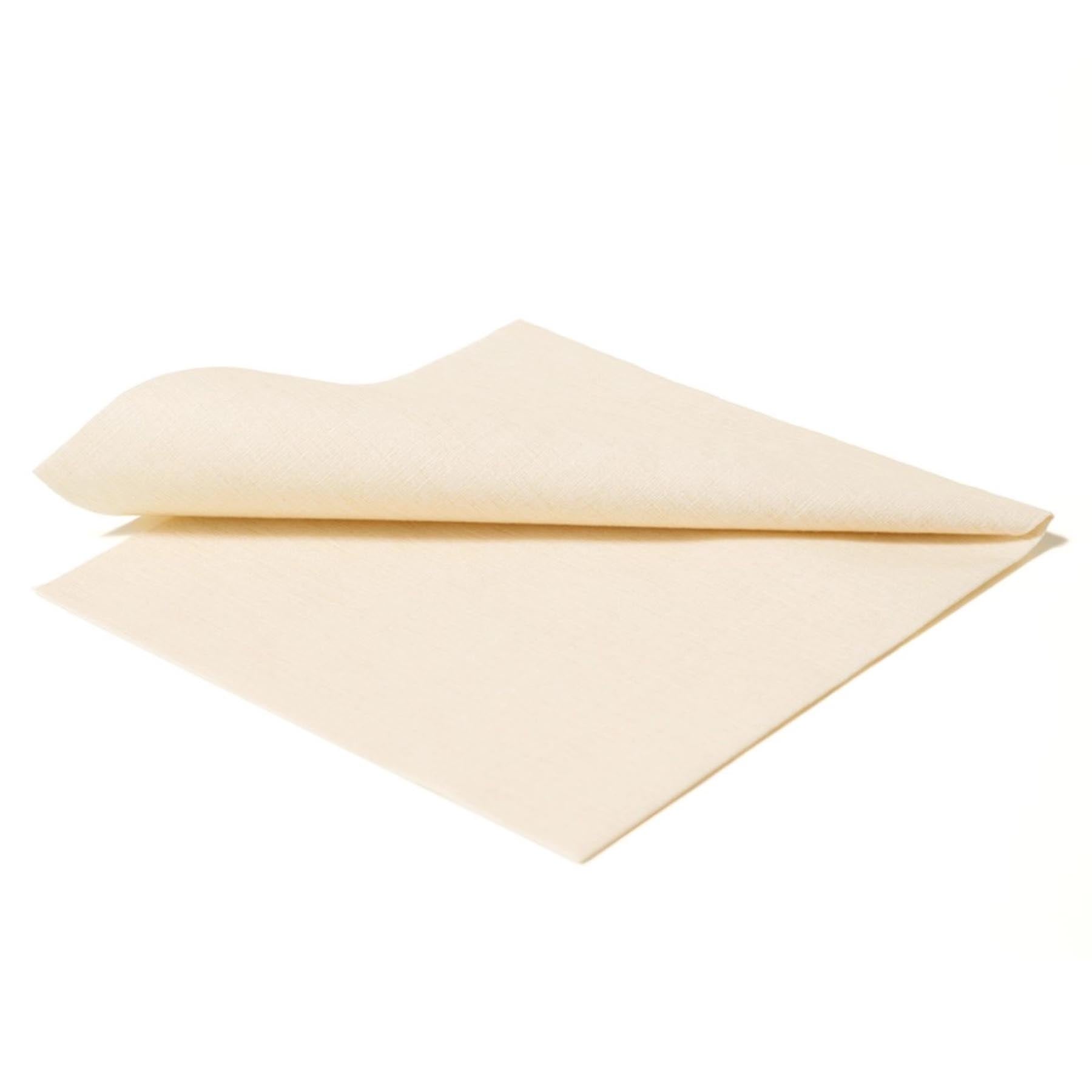 Serviette 40x40cm, champagner, 15 Stk. in Beige präsentiert im Onlineshop von KAQTU Design AG. Küchenhelfer ist von The Napkins