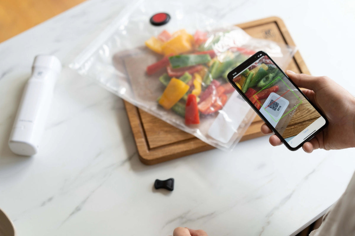 Vakuum Beutelset M, 10-tlg., 35x25 cm - 4L in Transparent präsentiert im Onlineshop von KAQTU Design AG. Aufbewahrungsbeutel ist von Zwilling Kitchen