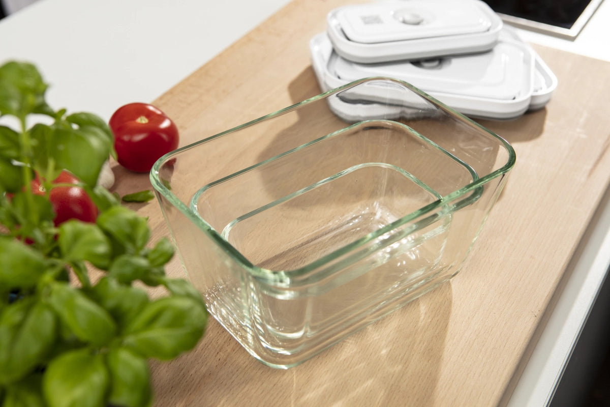 Vakuumbox M, Glas, 18.2x11.2x9.8 cm - 0.9L in Transparent präsentiert im Onlineshop von KAQTU Design AG. Aufbewahrungsbehälter ist von Zwilling Kitchen