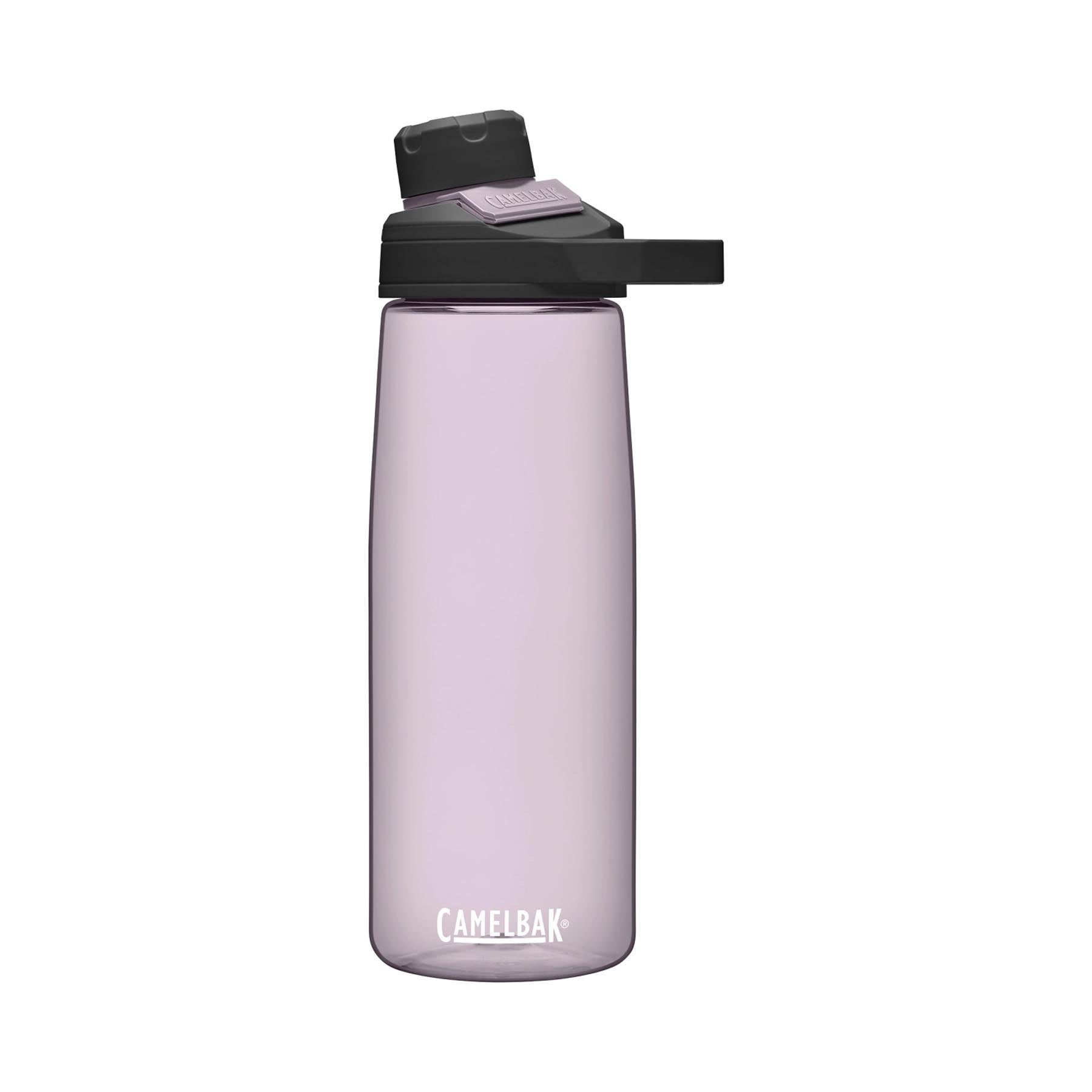 Chute Mag Bottle 0.75l, purple sky in Violett präsentiert im Onlineshop von KAQTU Design AG. Aufbewahrungsbehälter ist von Camelbak